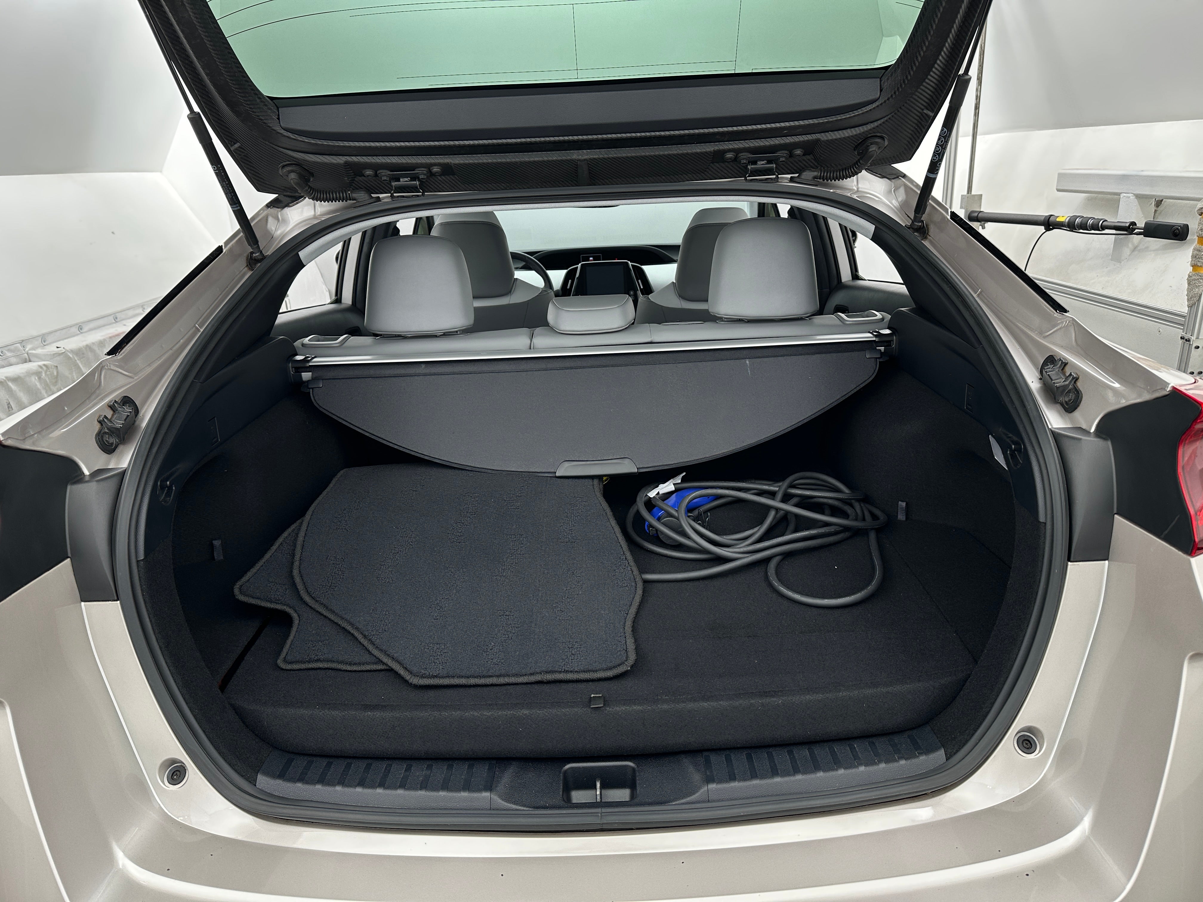 2020 Toyota Prius Prime Limited 6