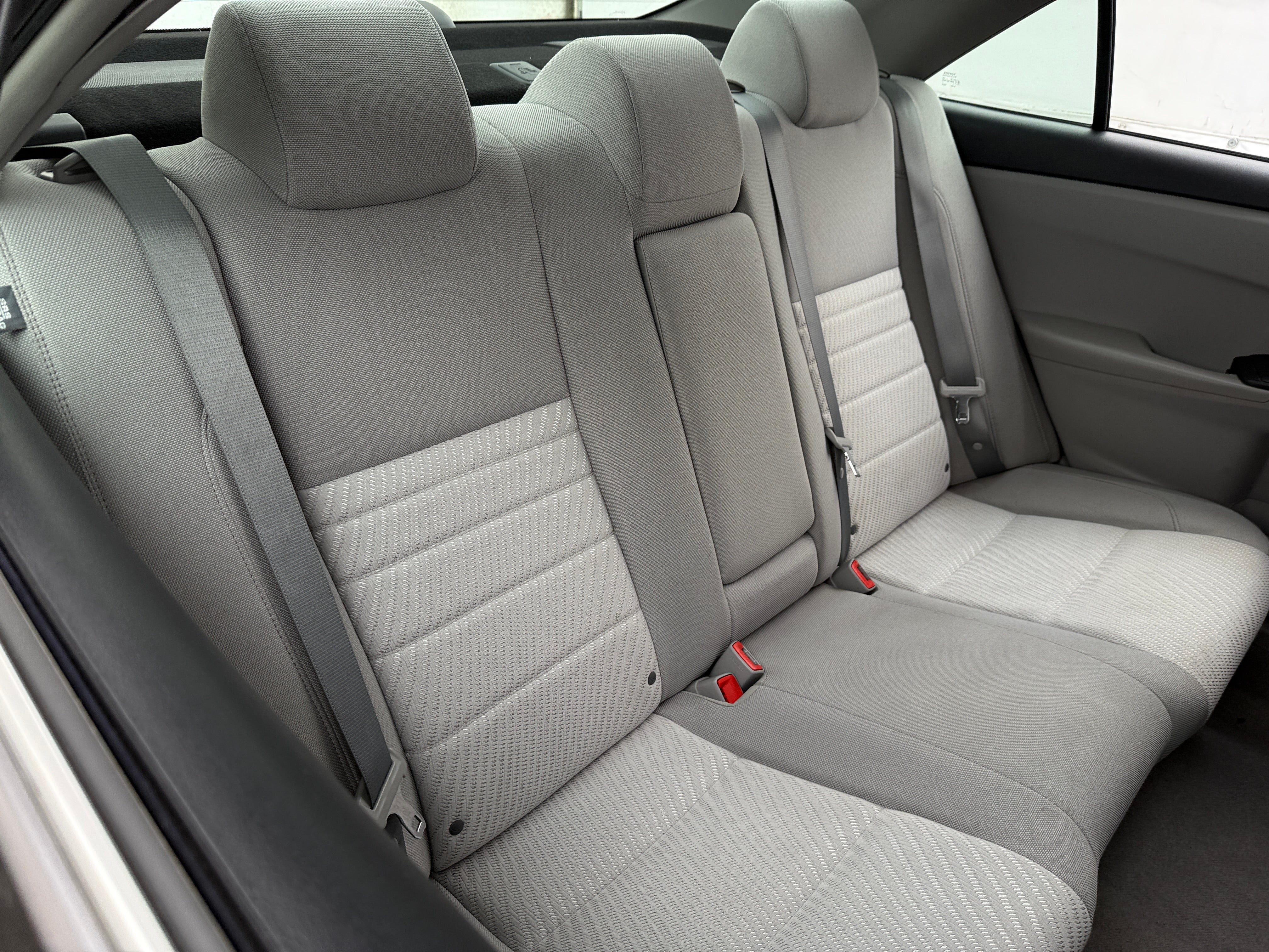 2015 Toyota Camry LE 6