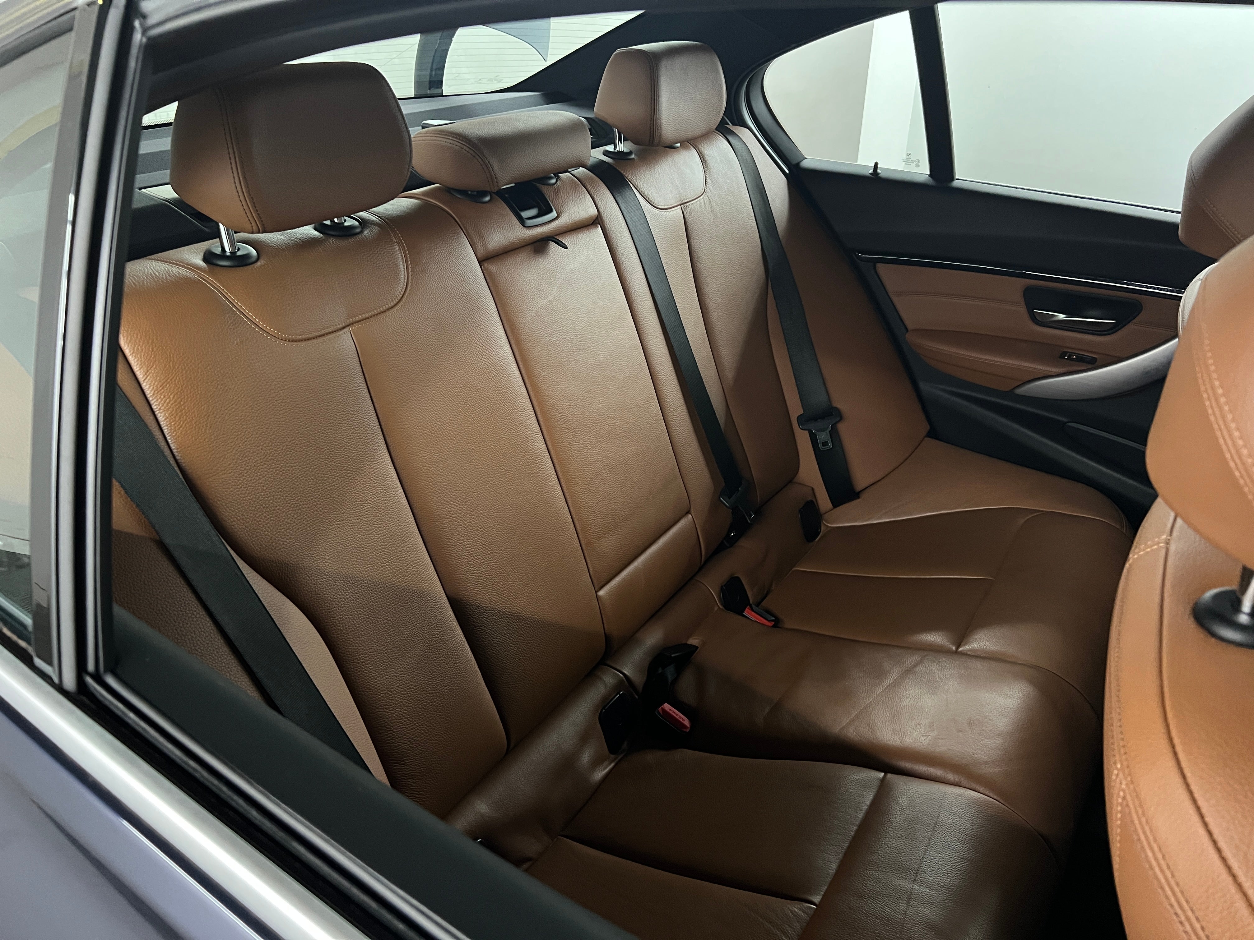 2017 BMW 3 Series 330i xDrive 5
