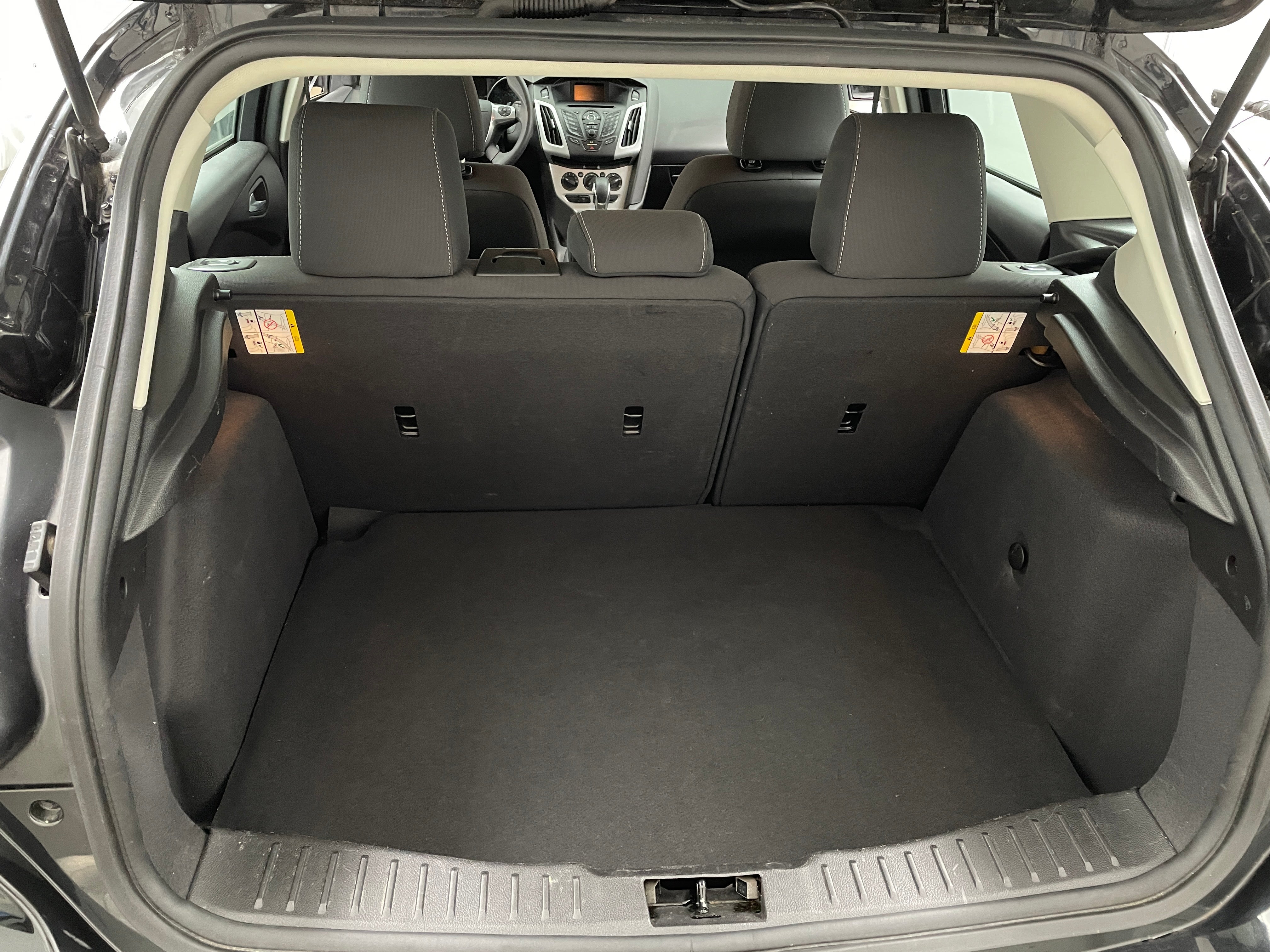2014 Ford Focus SE 7