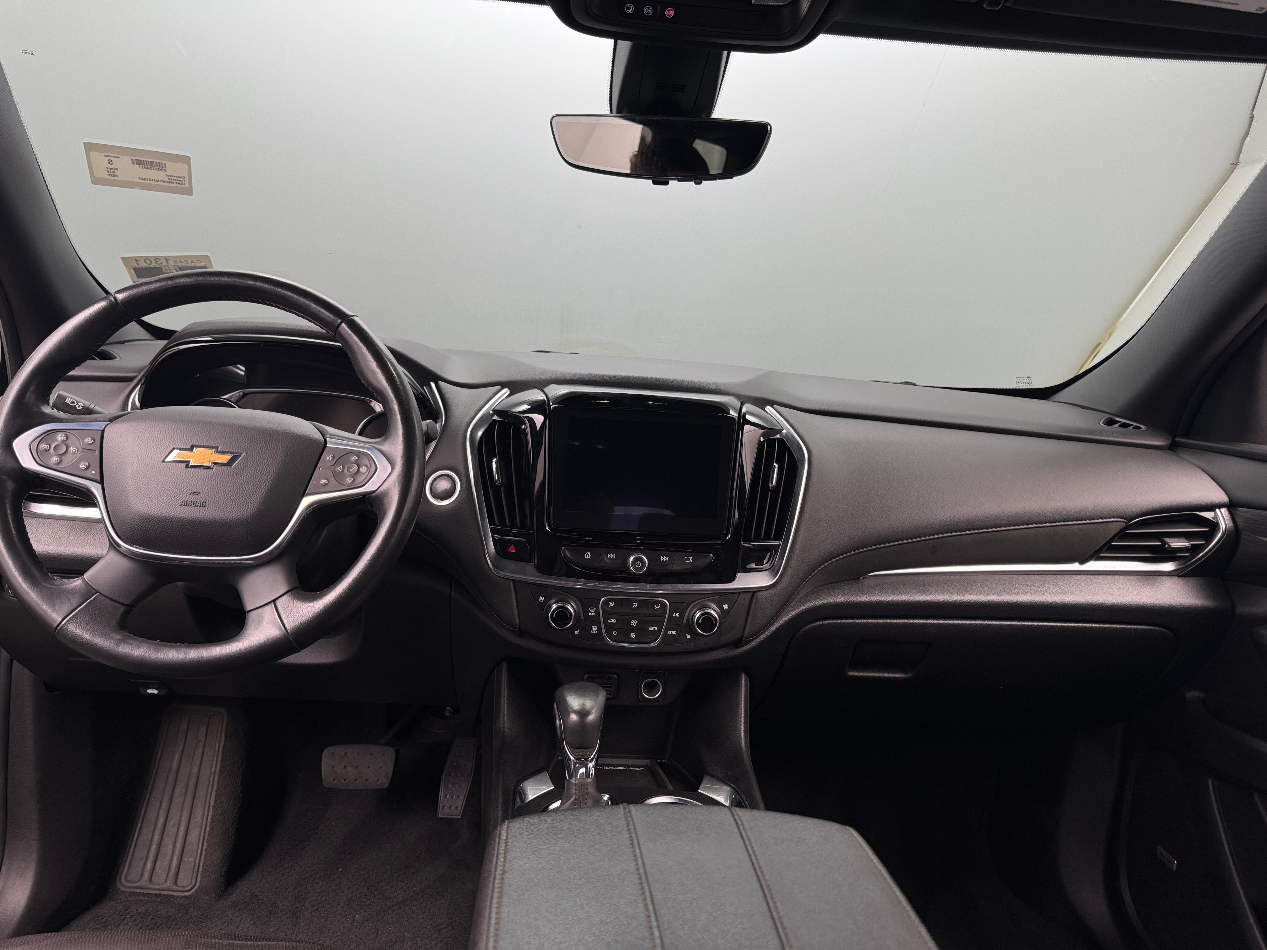 2022 Chevrolet Traverse High Country 2