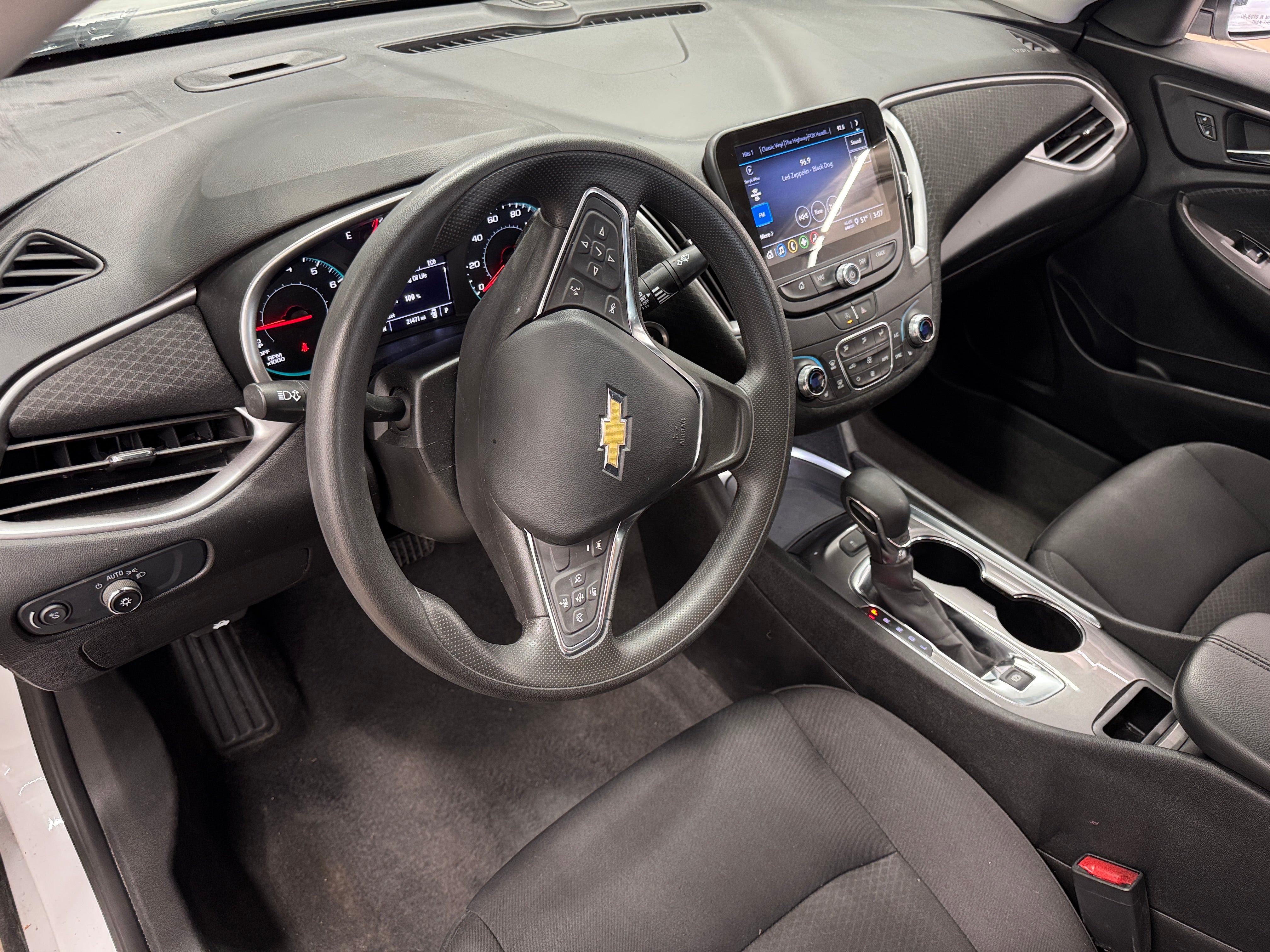 2024 Chevrolet Malibu LT 3