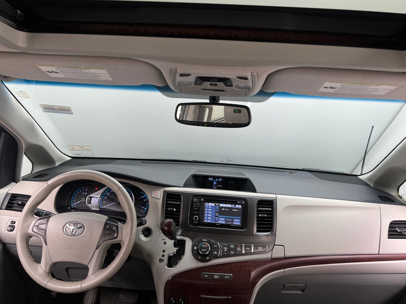Thumbnail: 2014 Toyota Sienna - 2
