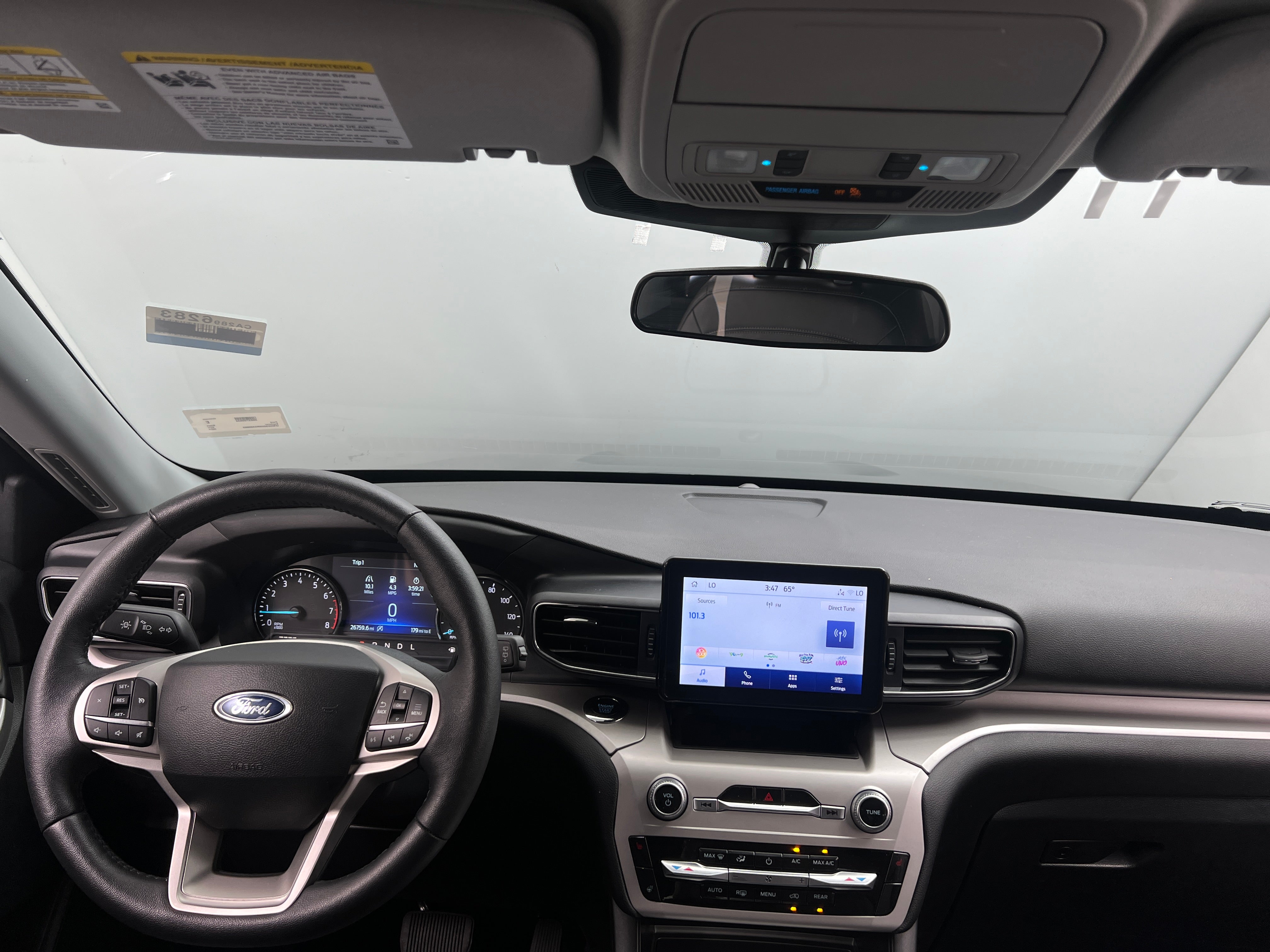 2024 Ford Explorer XLT 2