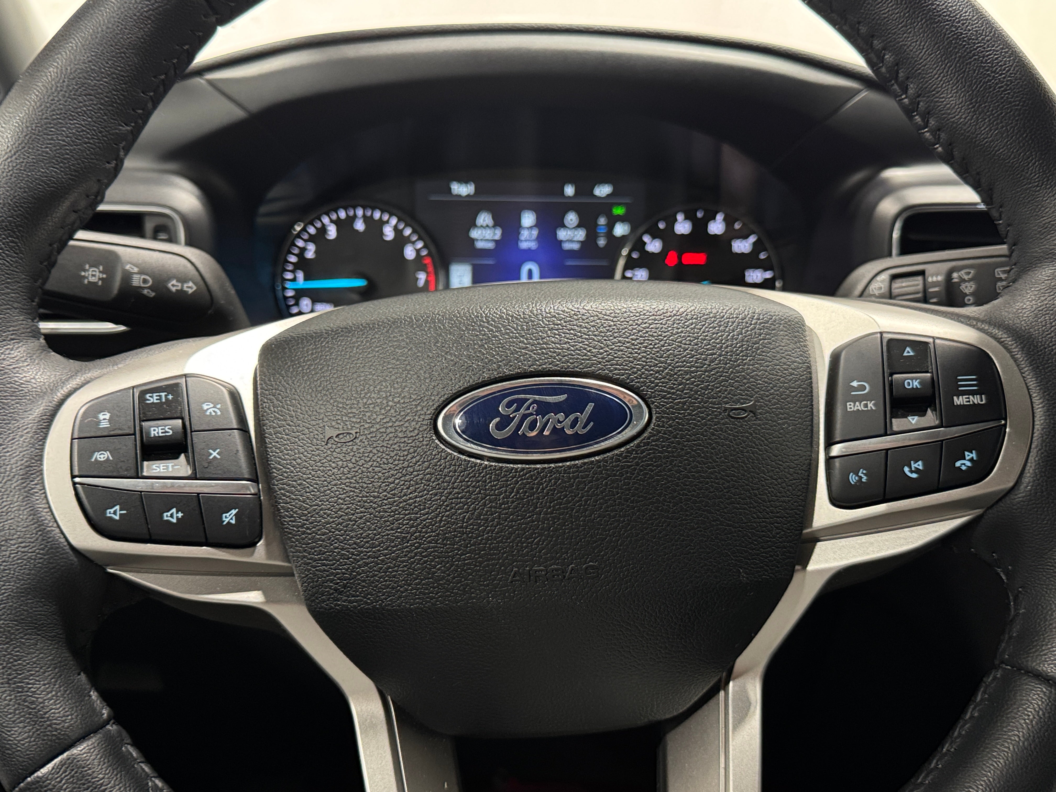 2024 Ford Explorer Limited 4
