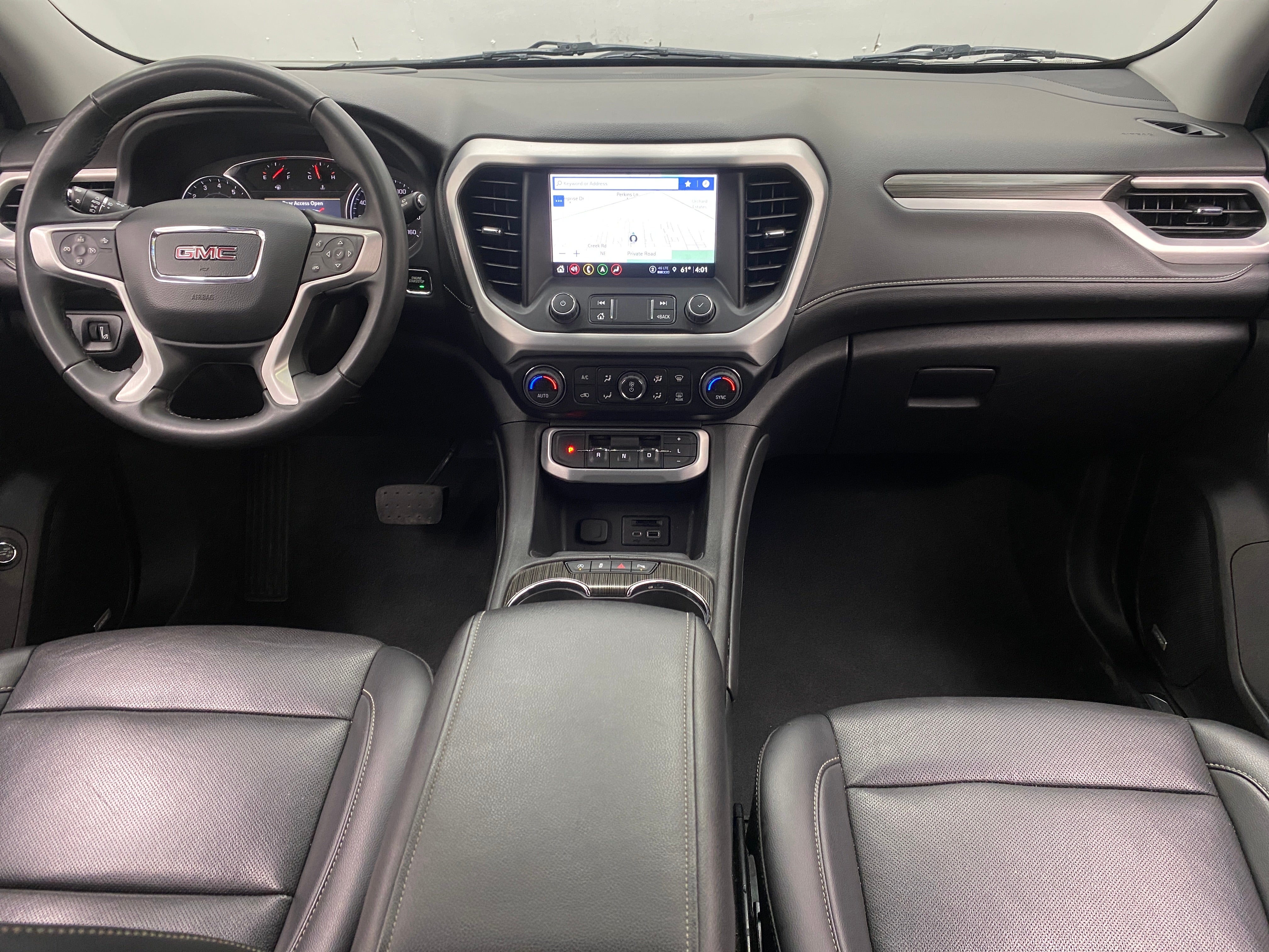 2023 GMC Acadia SLT 2