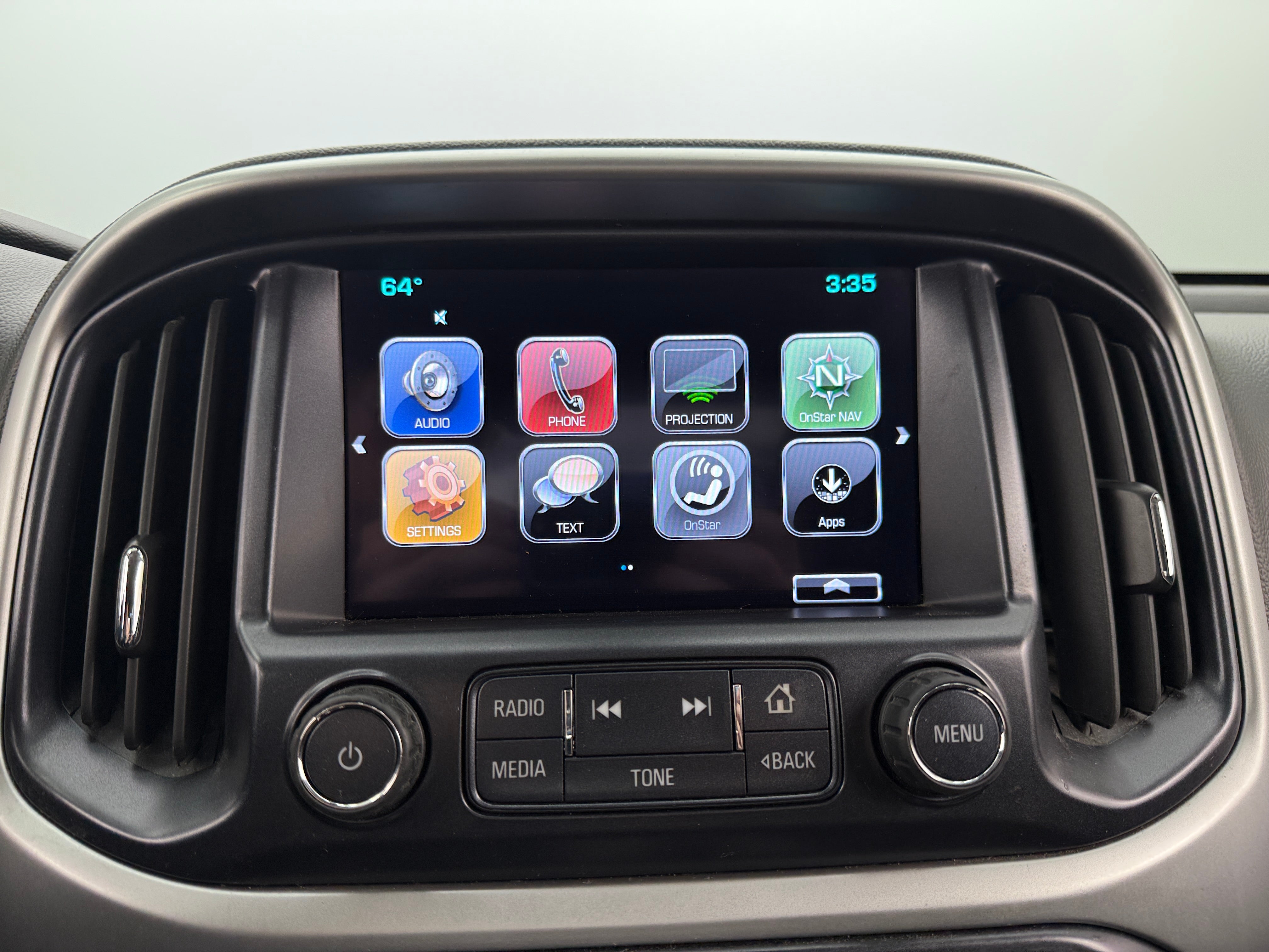 Thumbnail: 2017 Chevrolet Colorado - 4