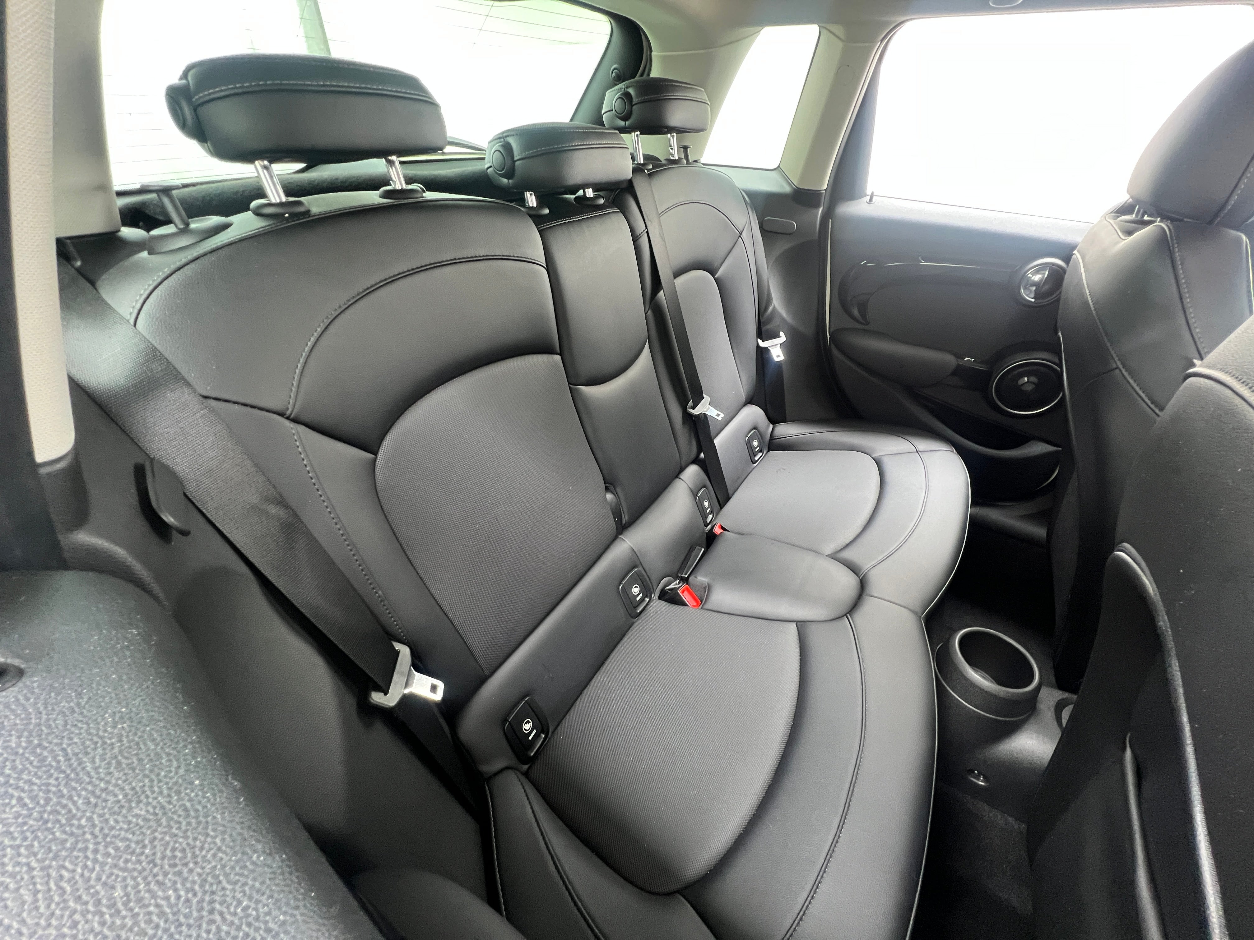 2015 MINI Cooper Hardtop S 5