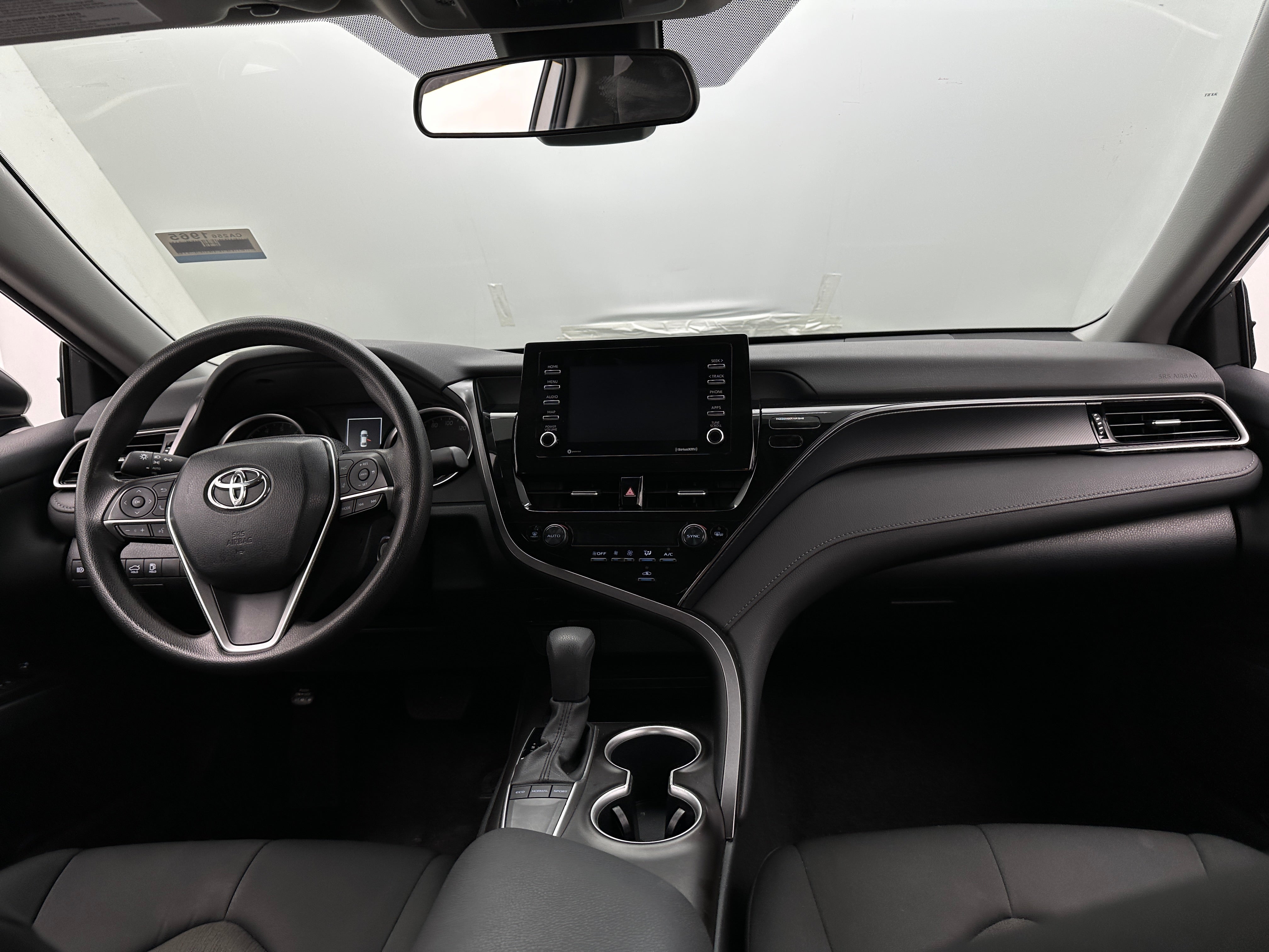 2023 Toyota Camry LE 3