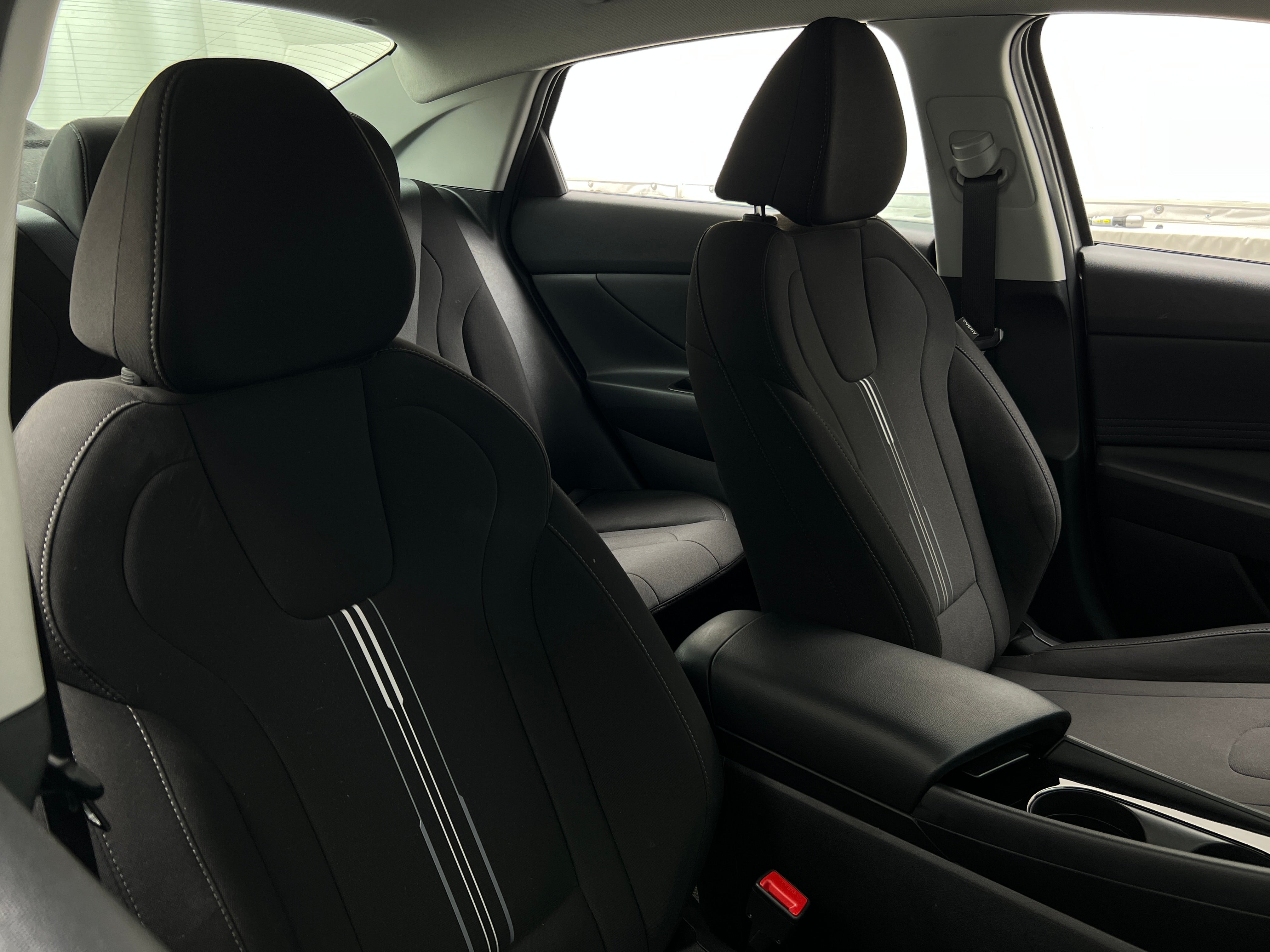 2023 Hyundai Elantra SEL 2