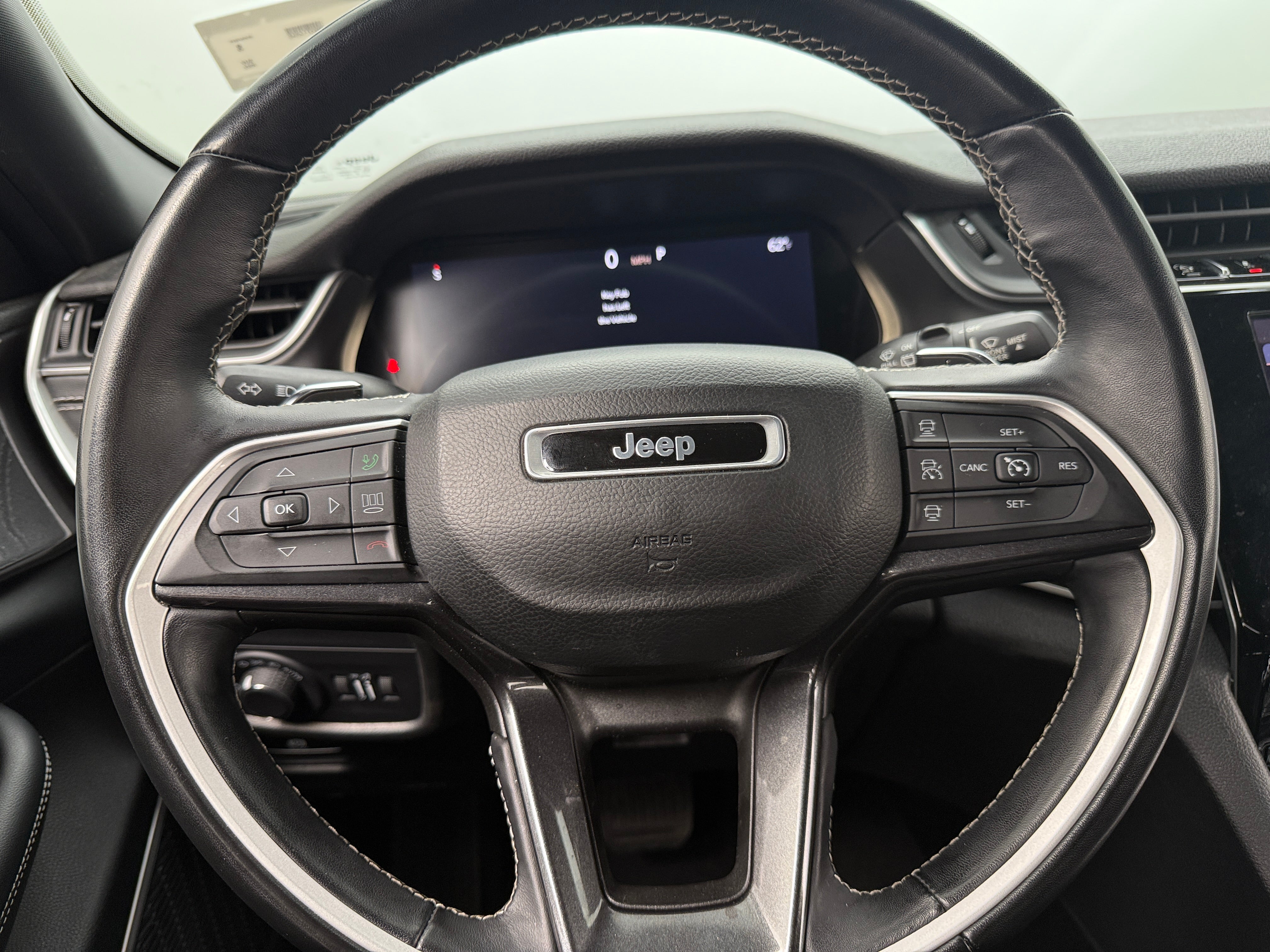 2022 Jeep Grand Cherokee L Altitude 5