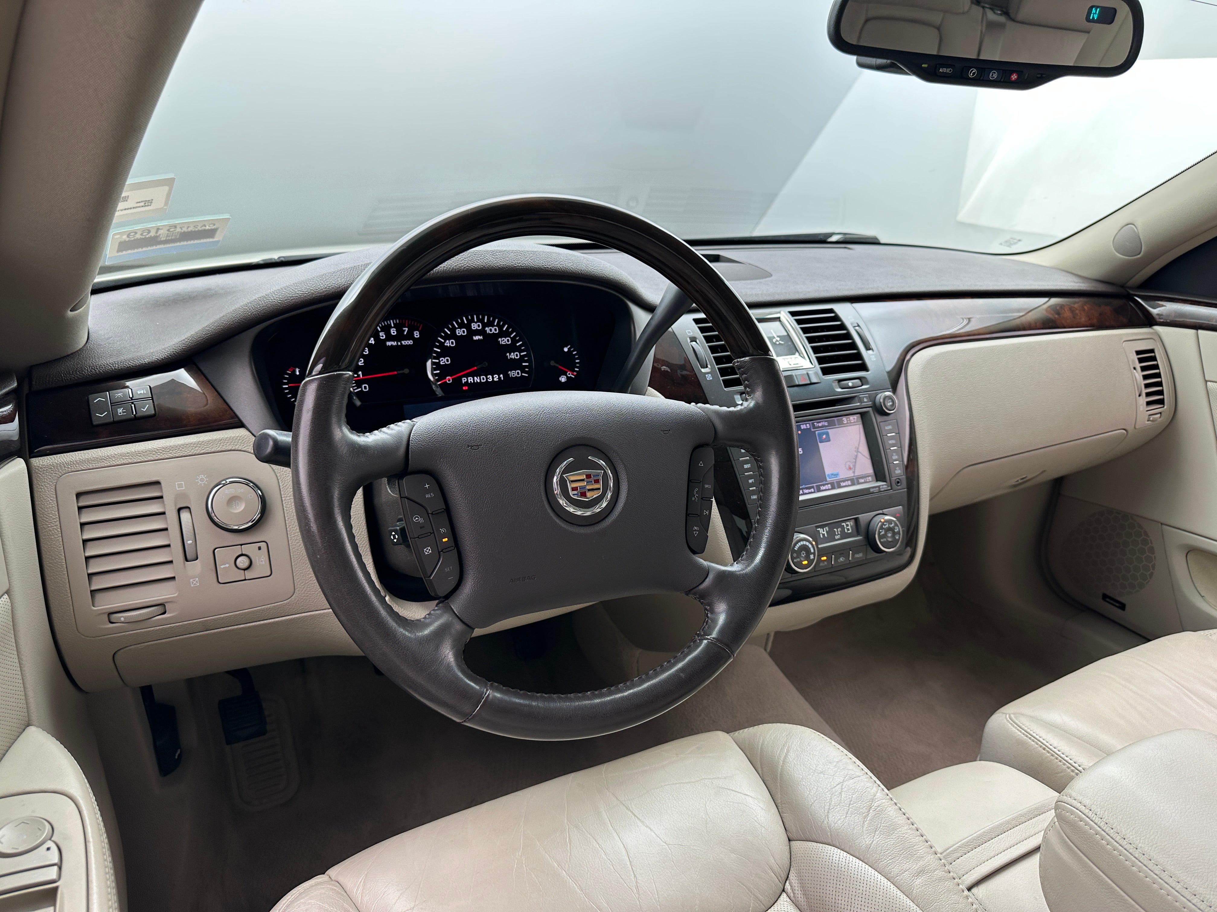 2011 Cadillac DTS Base 2