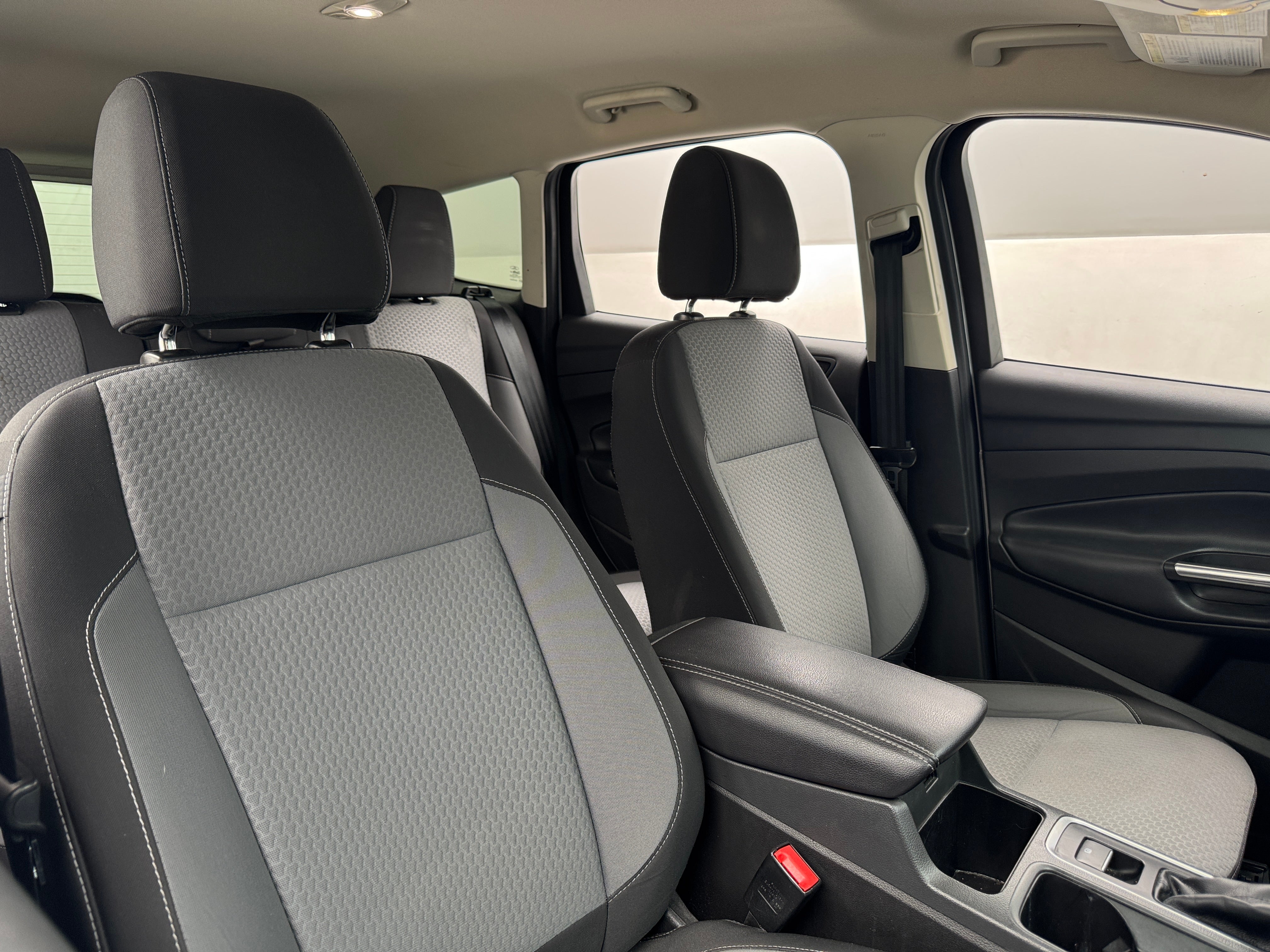 2017 Ford Escape SE 2