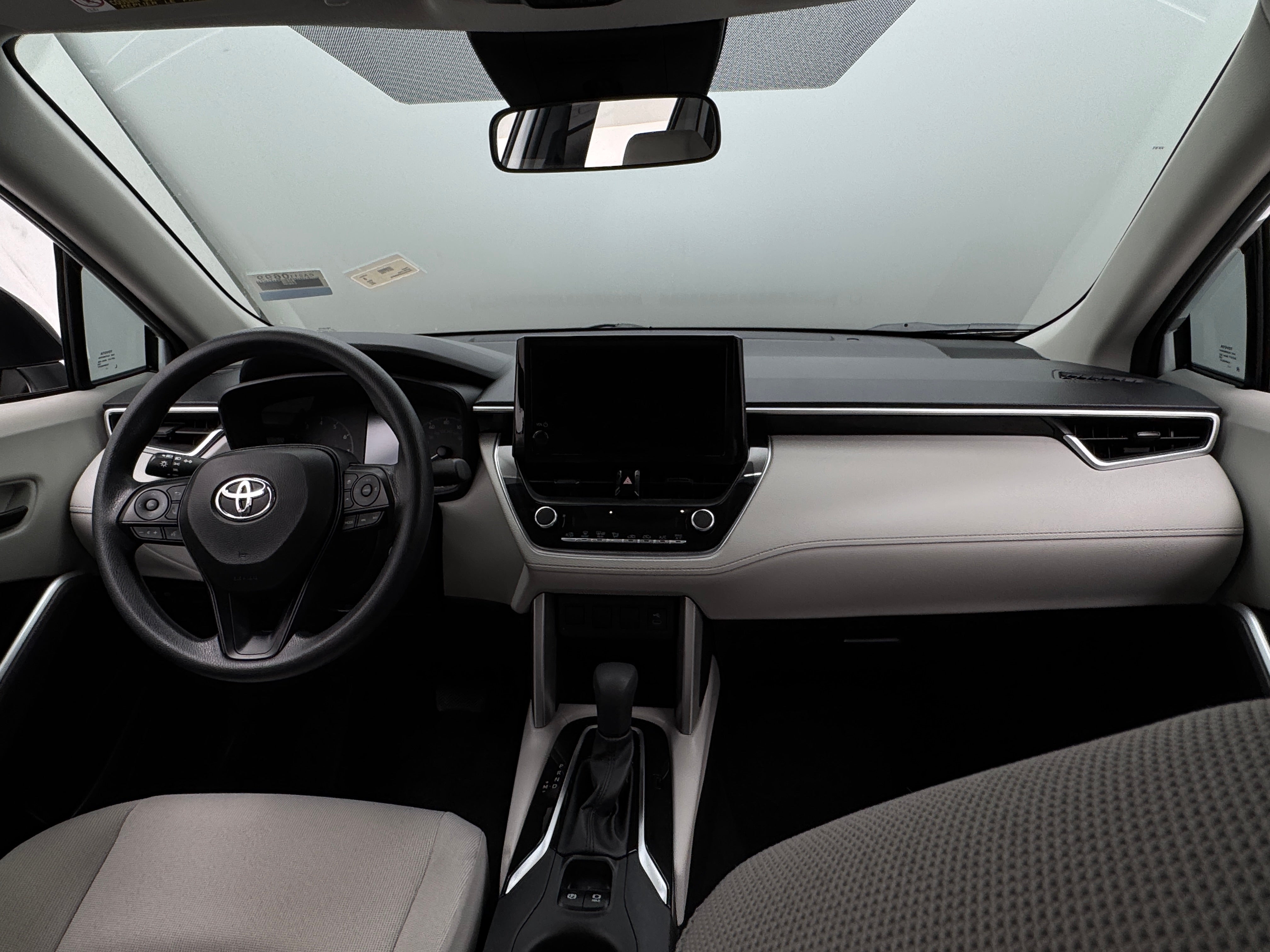 2023 Toyota Corolla Cross L 3