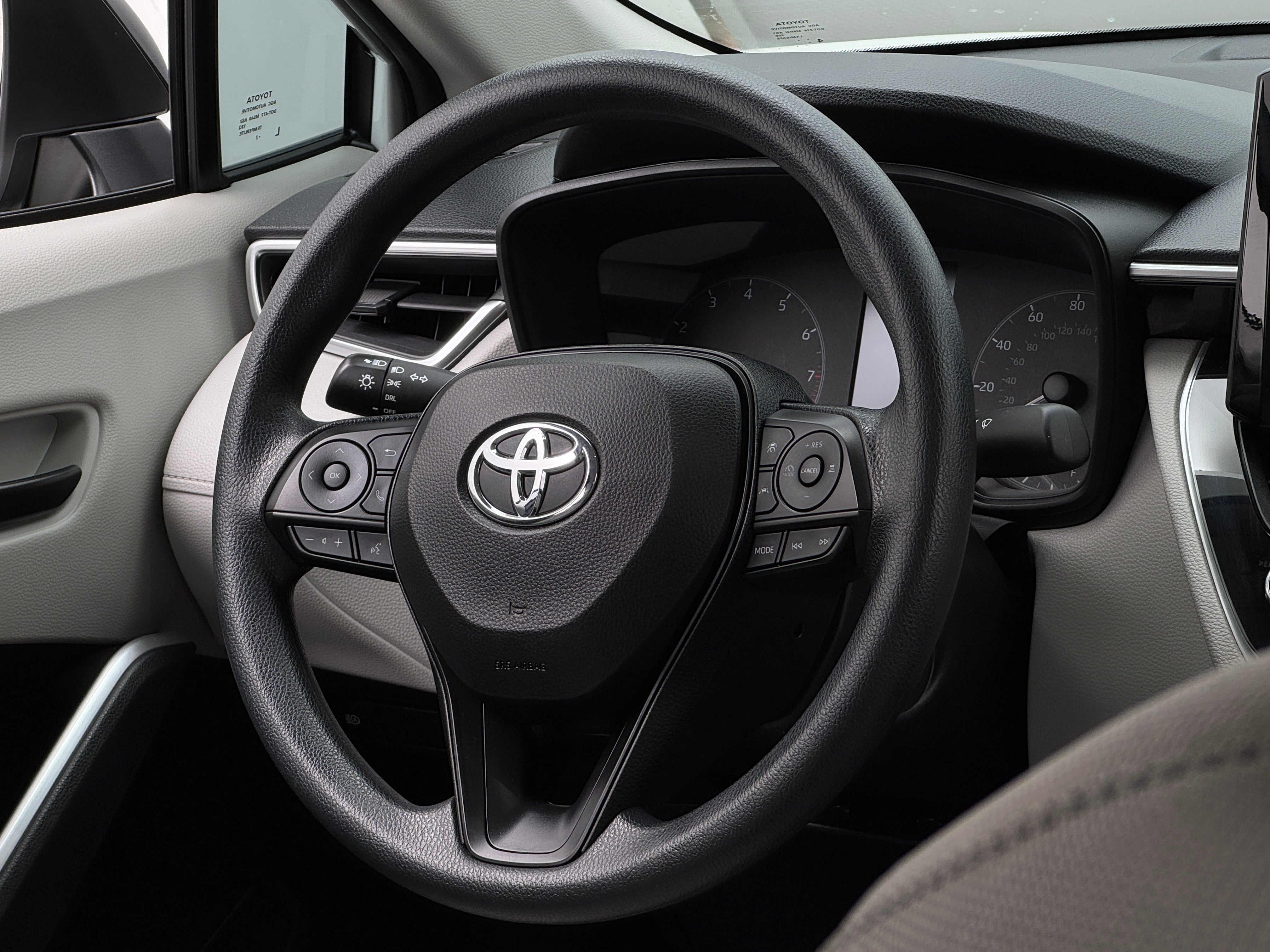 2023 Toyota Corolla Cross L 5