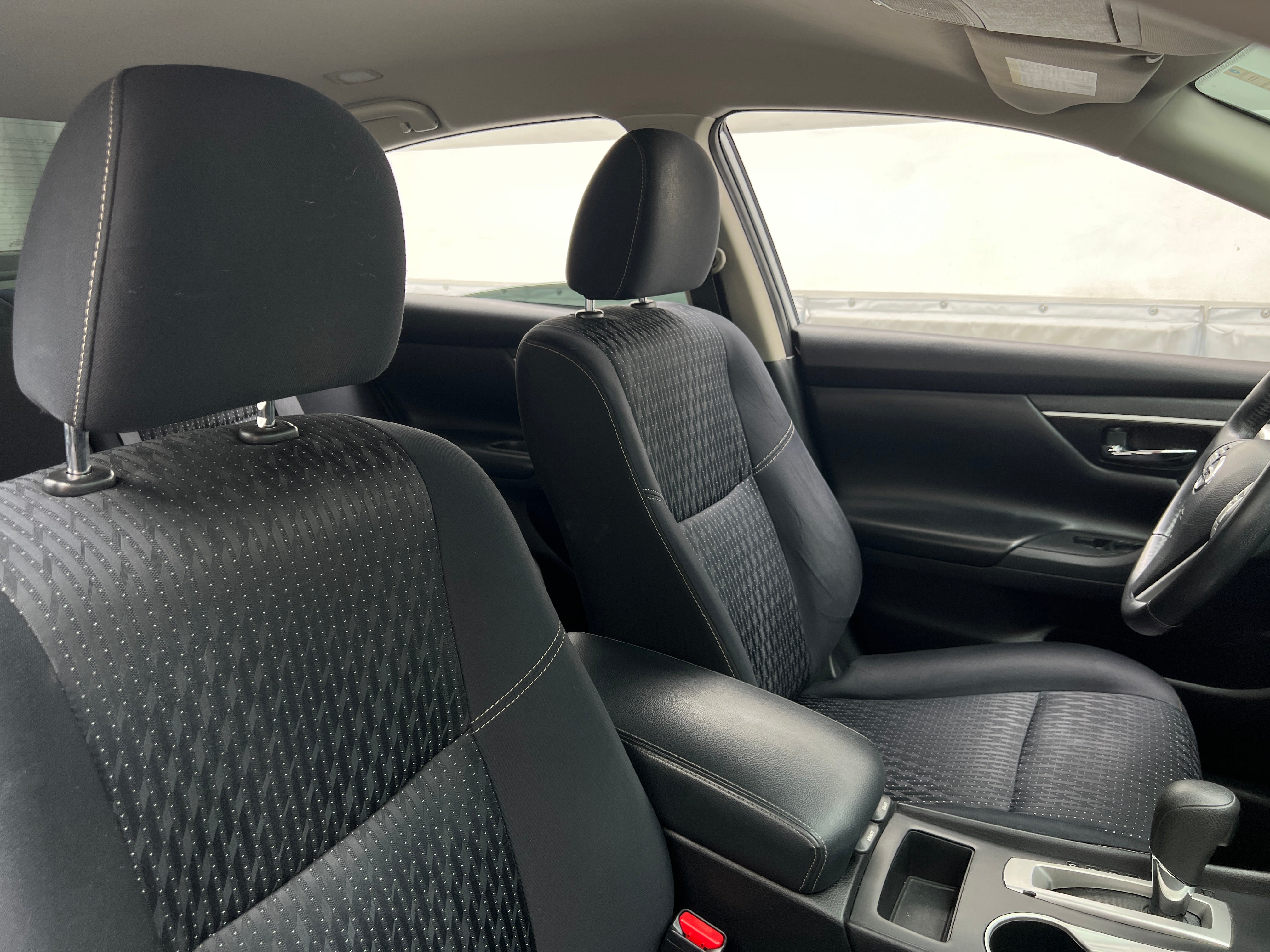 2017 Nissan Altima SV 2