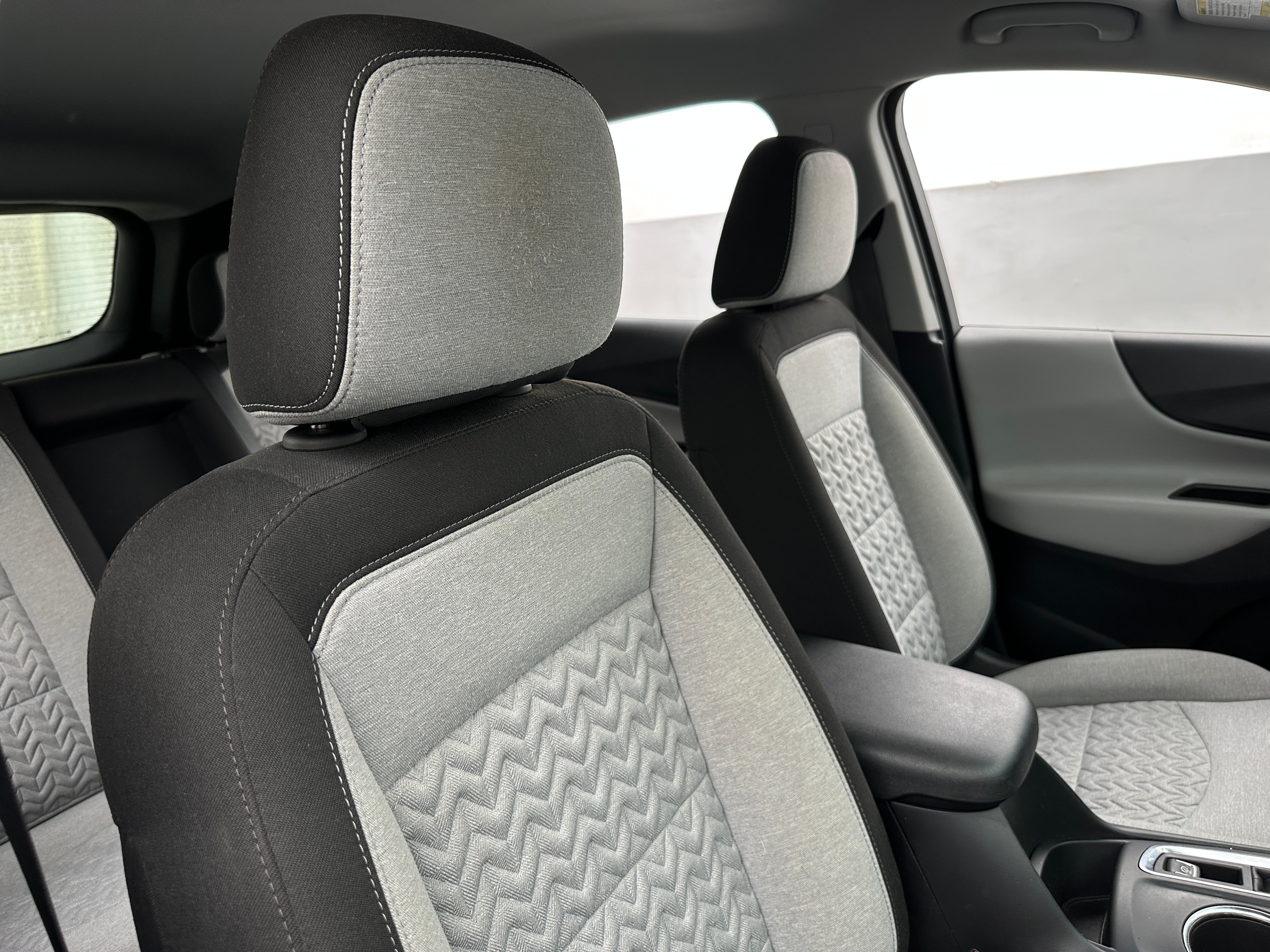 2024 Chevrolet Equinox LS 2