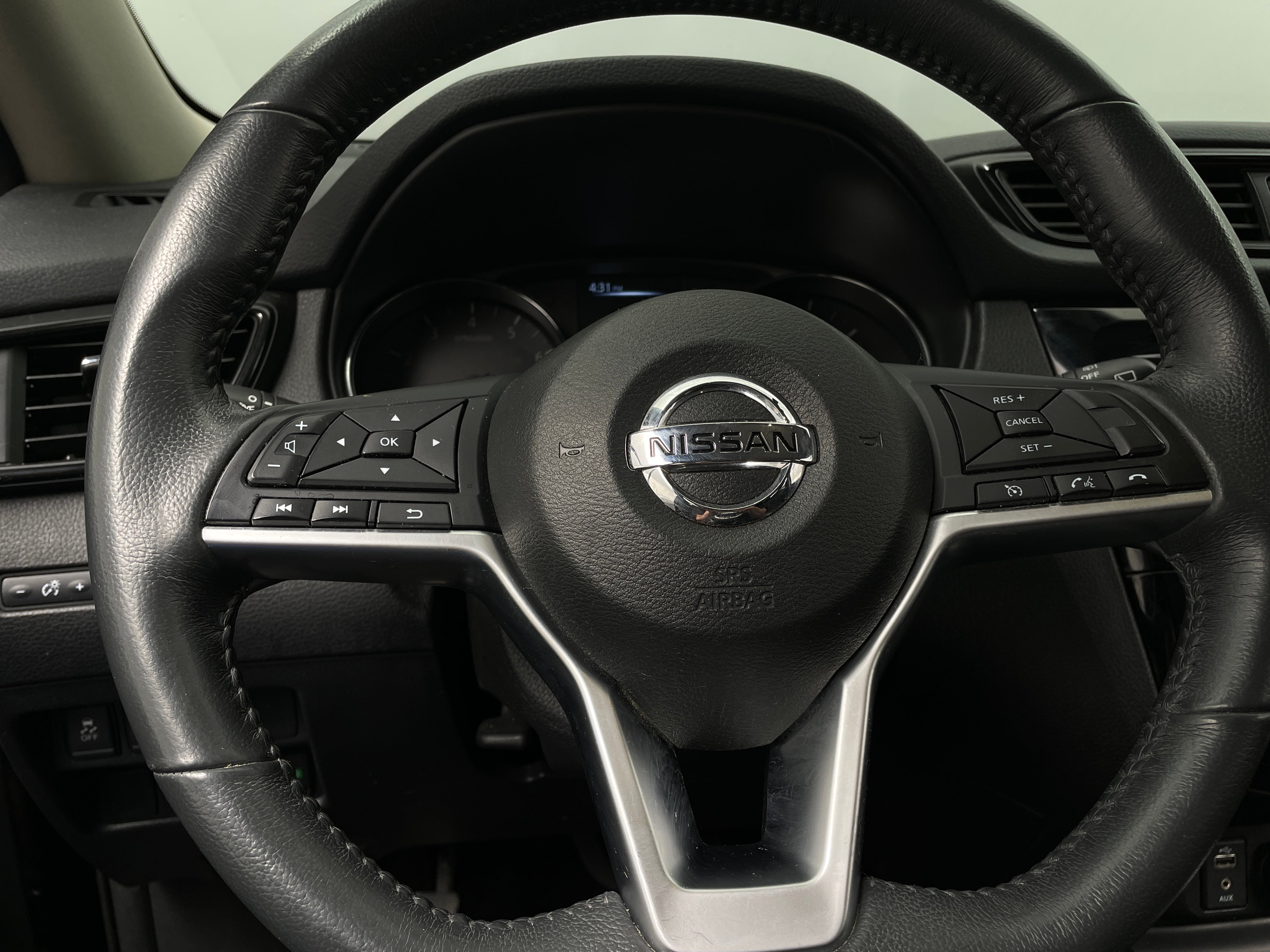 2017 Nissan Rogue SV 5