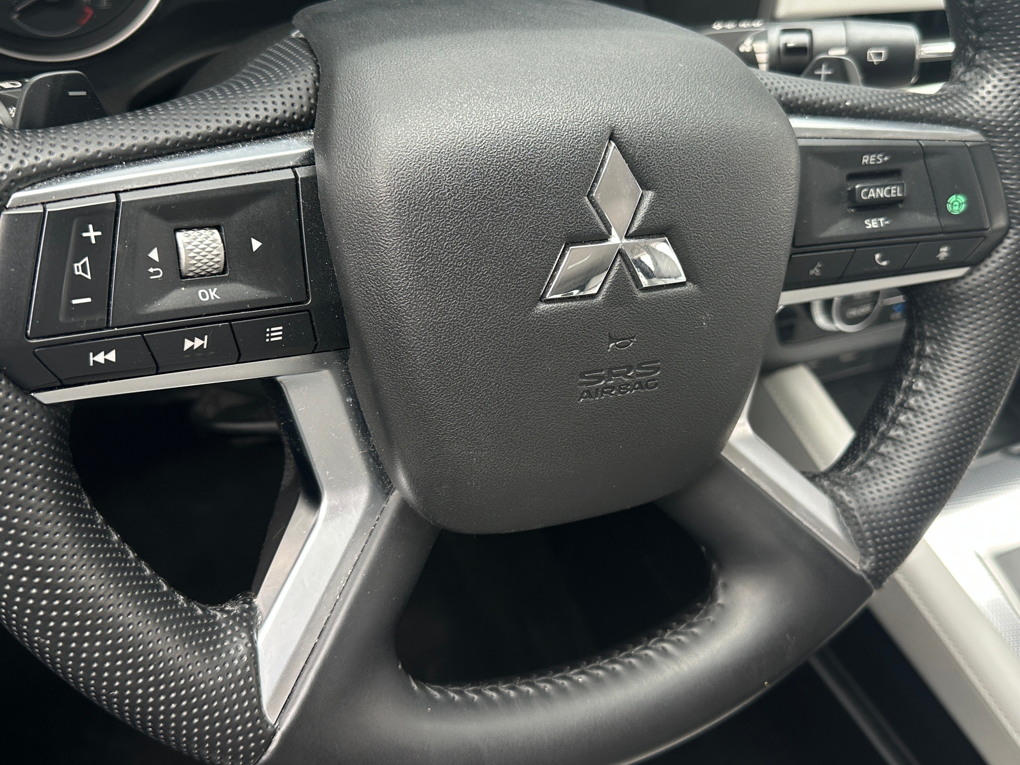 2022 Mitsubishi Outlander SEL 4