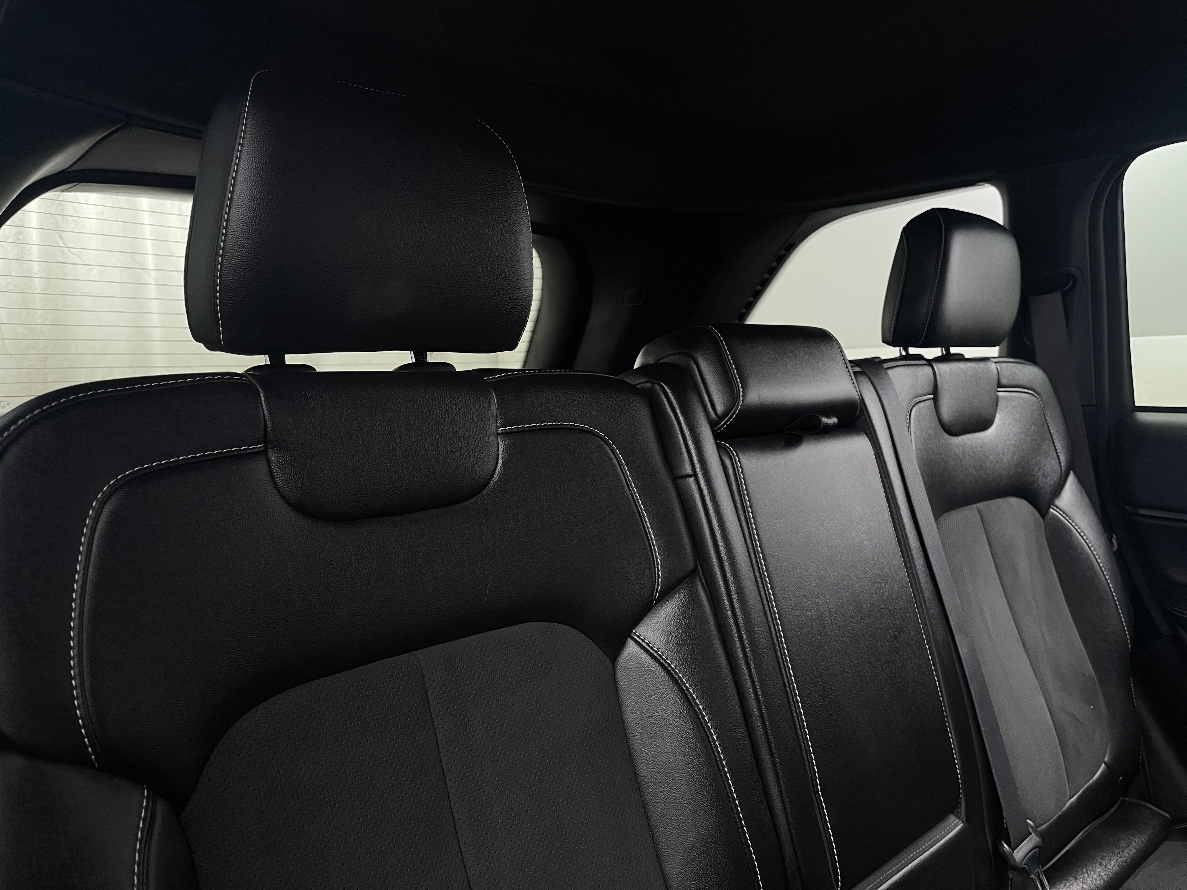 2023 Jeep Grand Cherokee Altitude 6