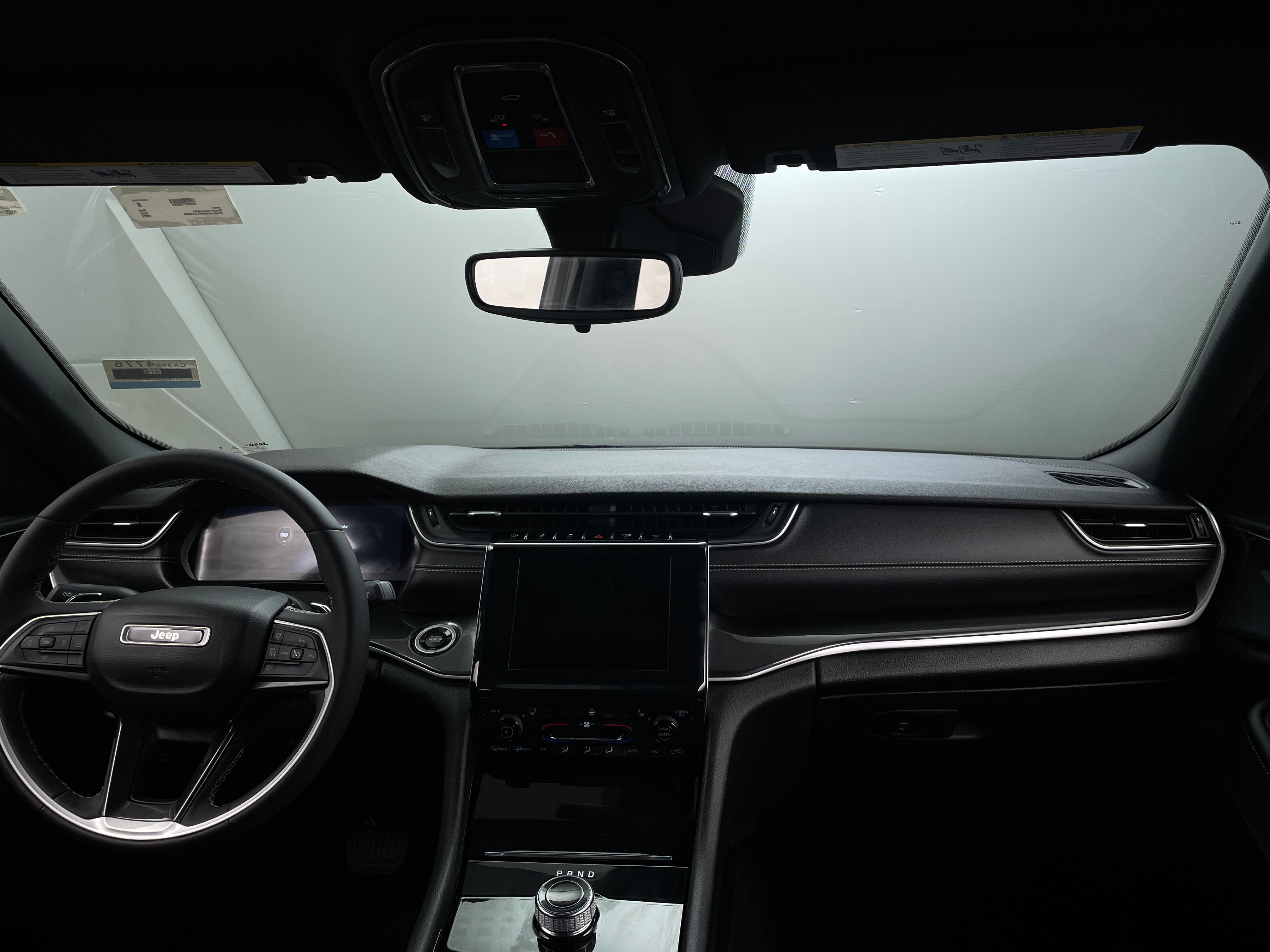 2023 Jeep Grand Cherokee Altitude 3