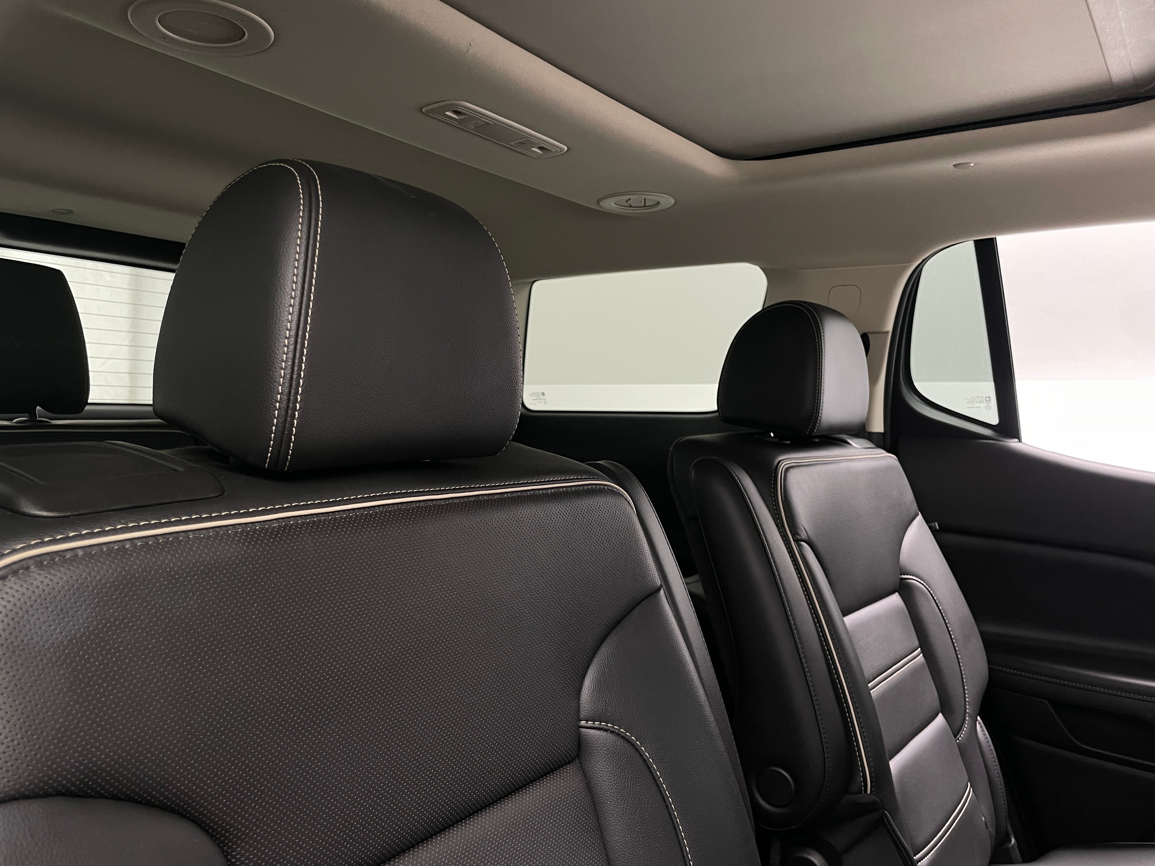 2023 GMC Acadia Denali 5