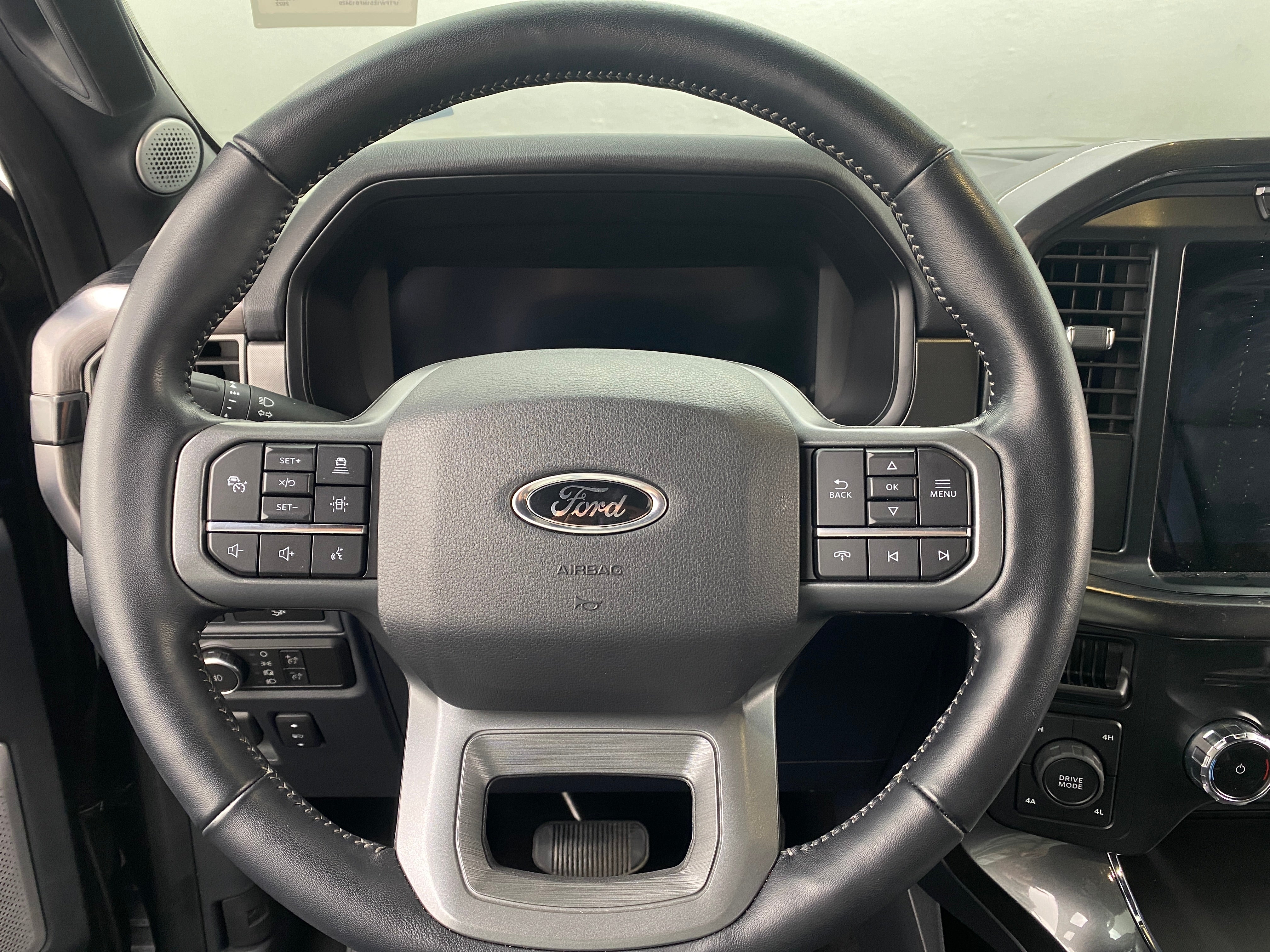 2022 Ford Econoline E-150 4