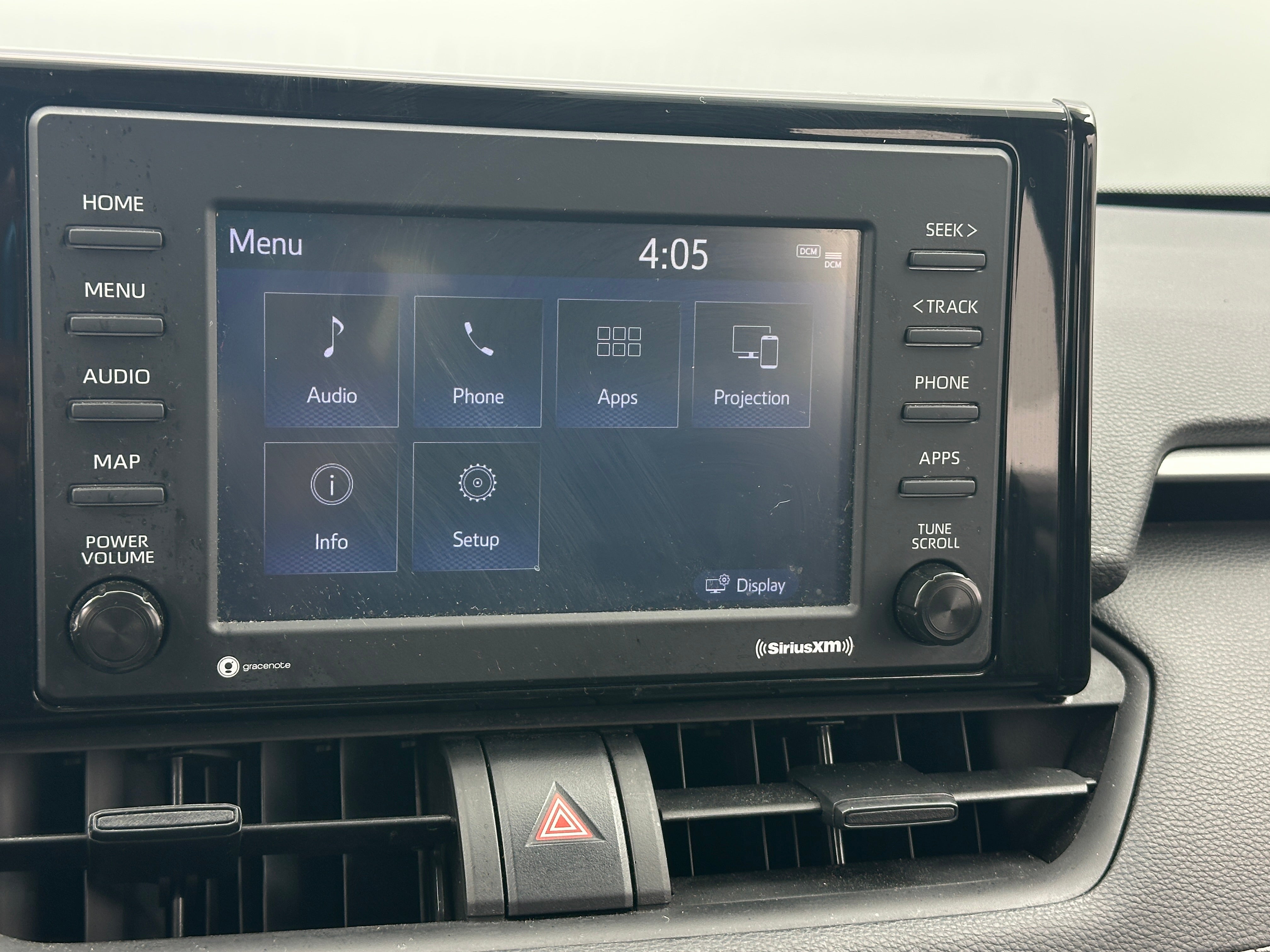 2021 Toyota RAV4 LE 4