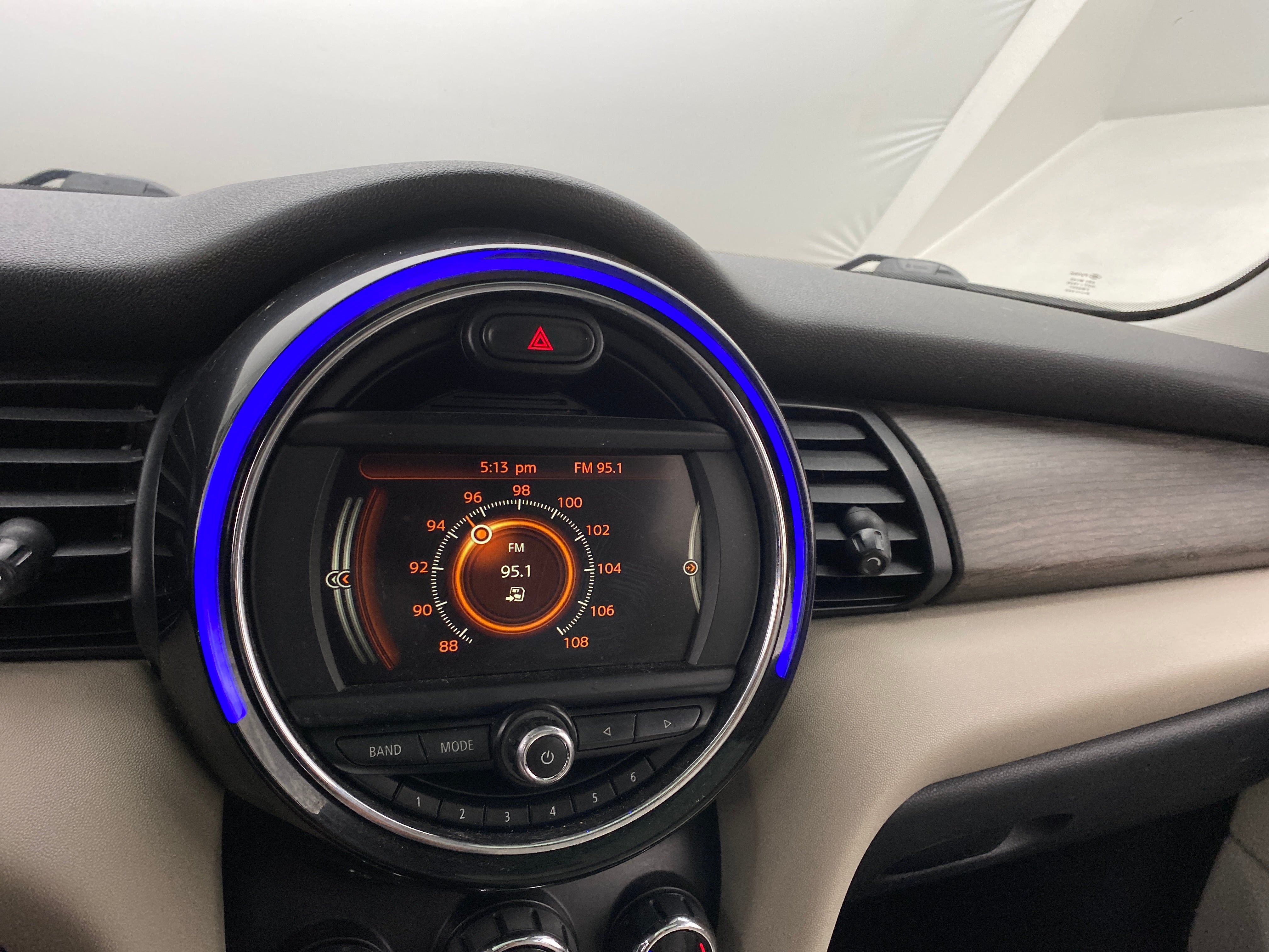 2016 MINI Cooper Hardtop 4 Door 3