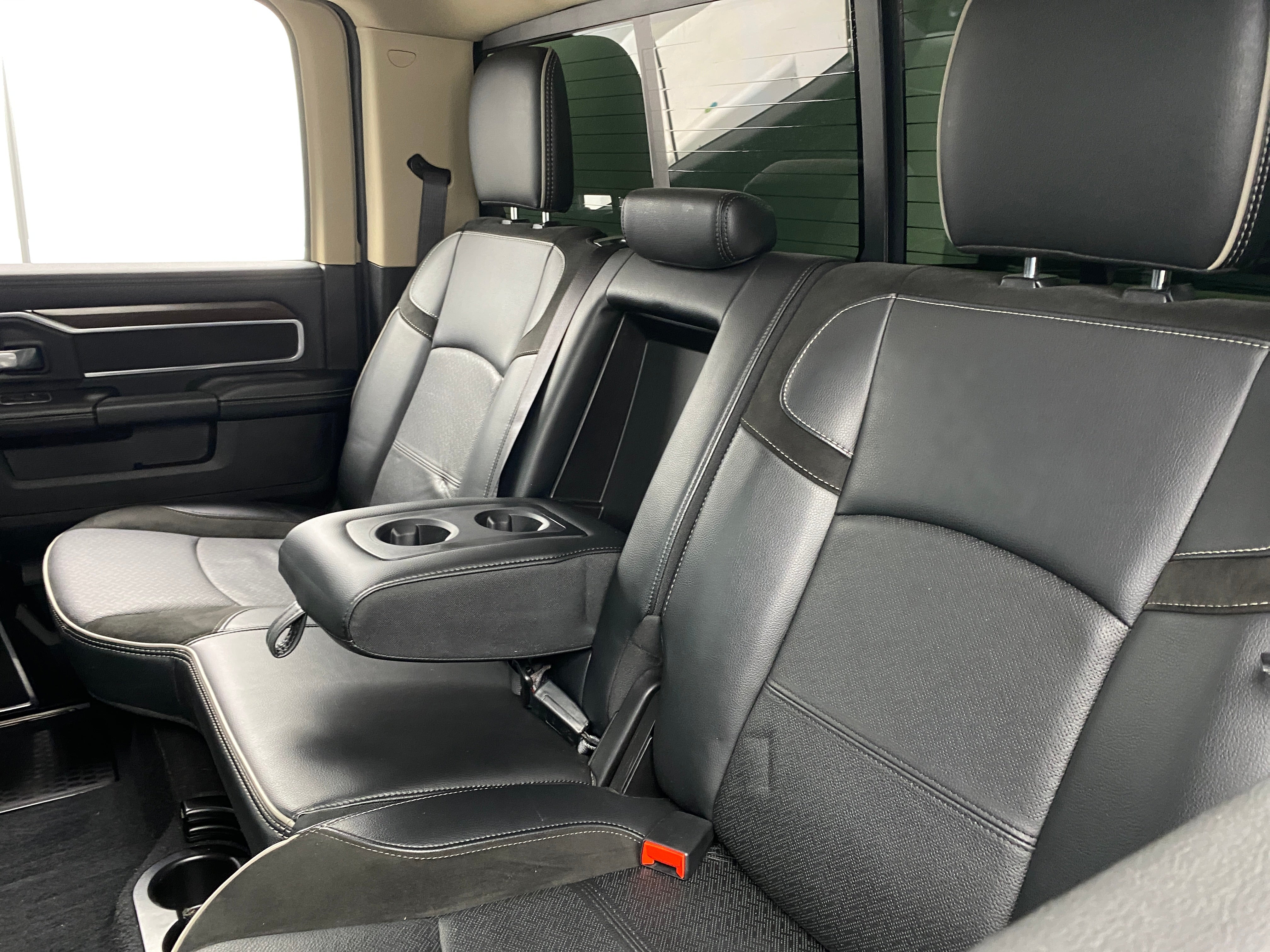 2022 RAM 3500 Laramie 5