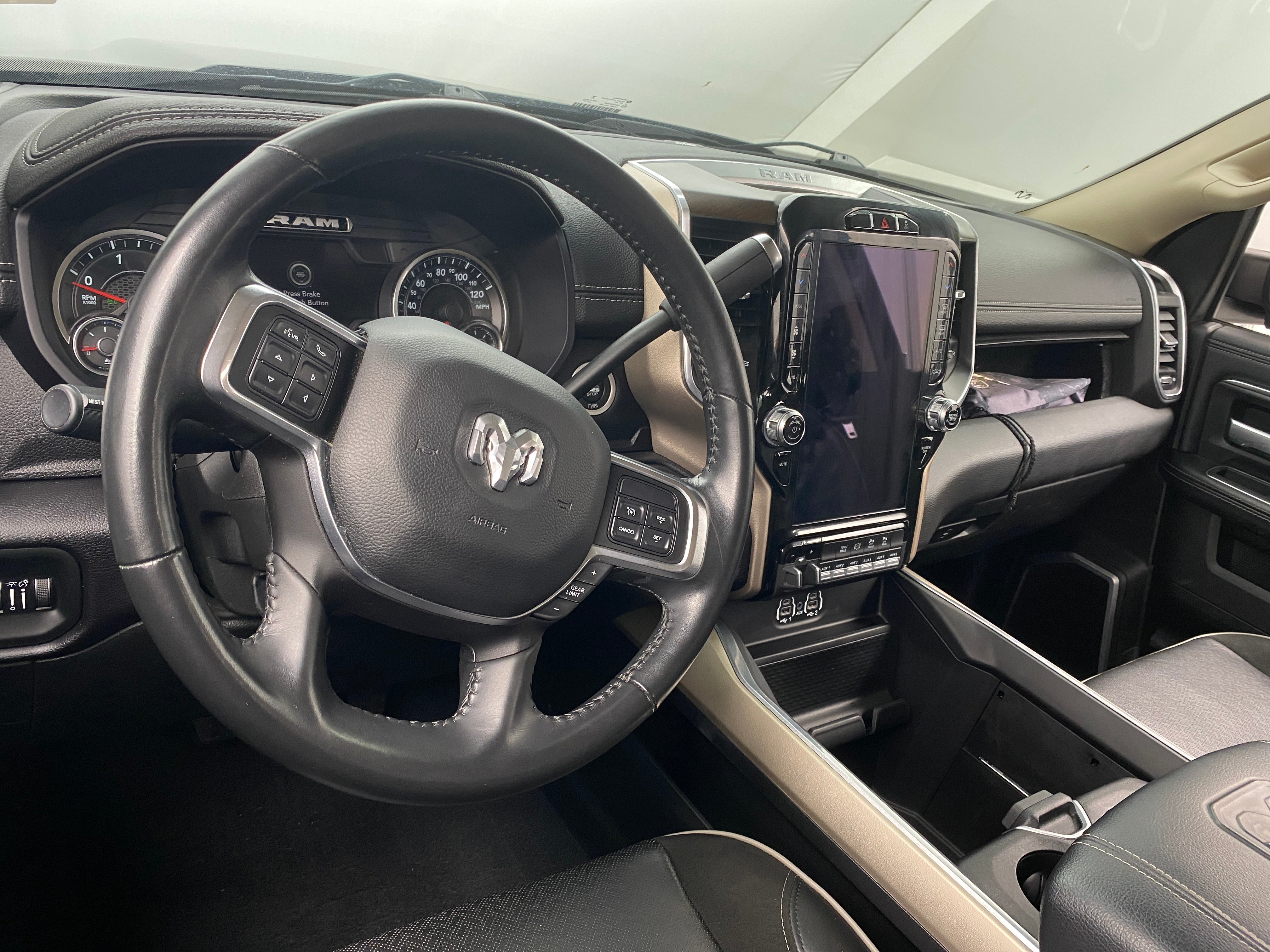 2022 RAM 3500 Laramie 2