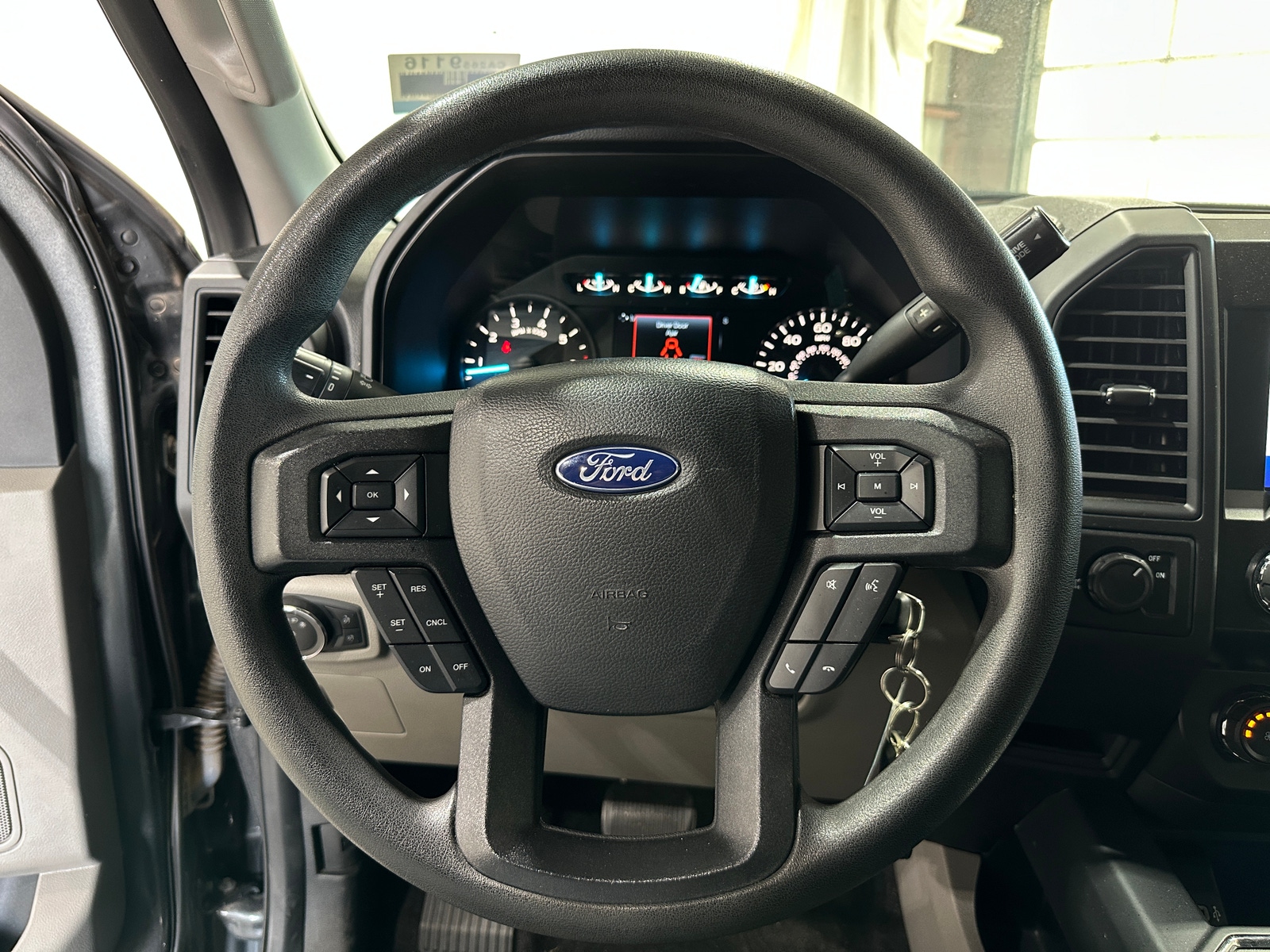 Thumbnail: 2020 Ford Econoline - 5