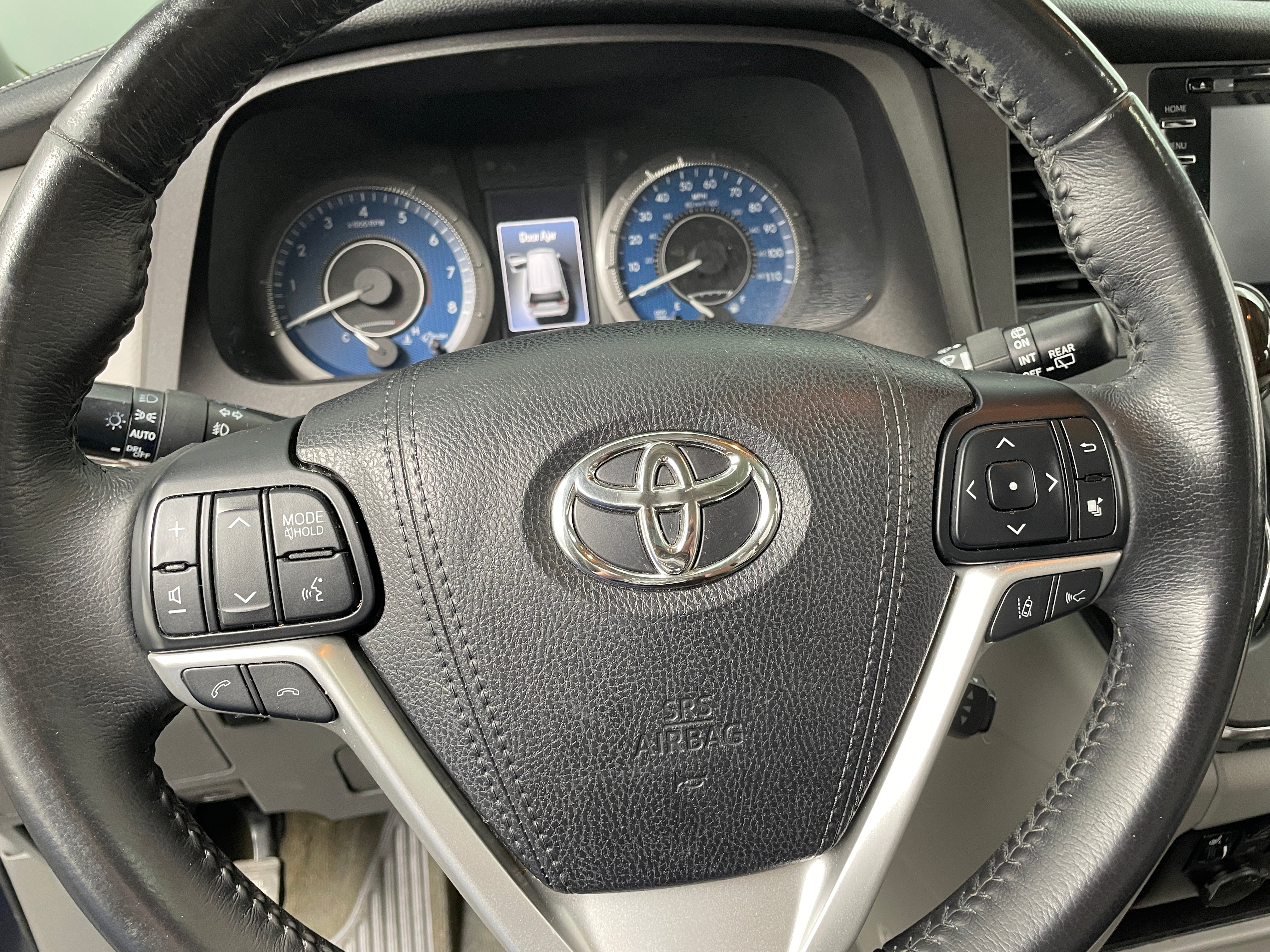 2018 Toyota Sienna XLE 4