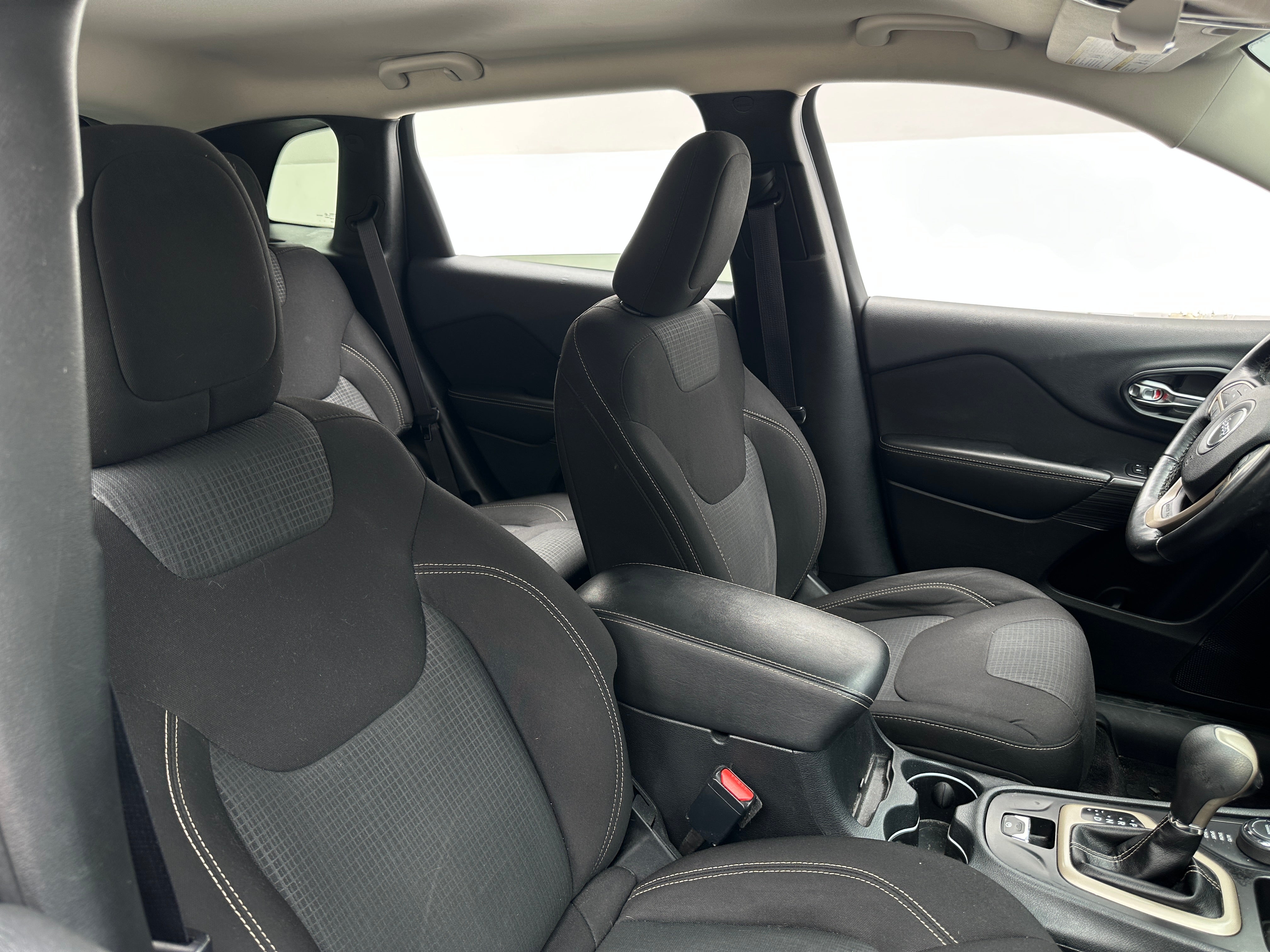 2016 Jeep Cherokee Latitude 2