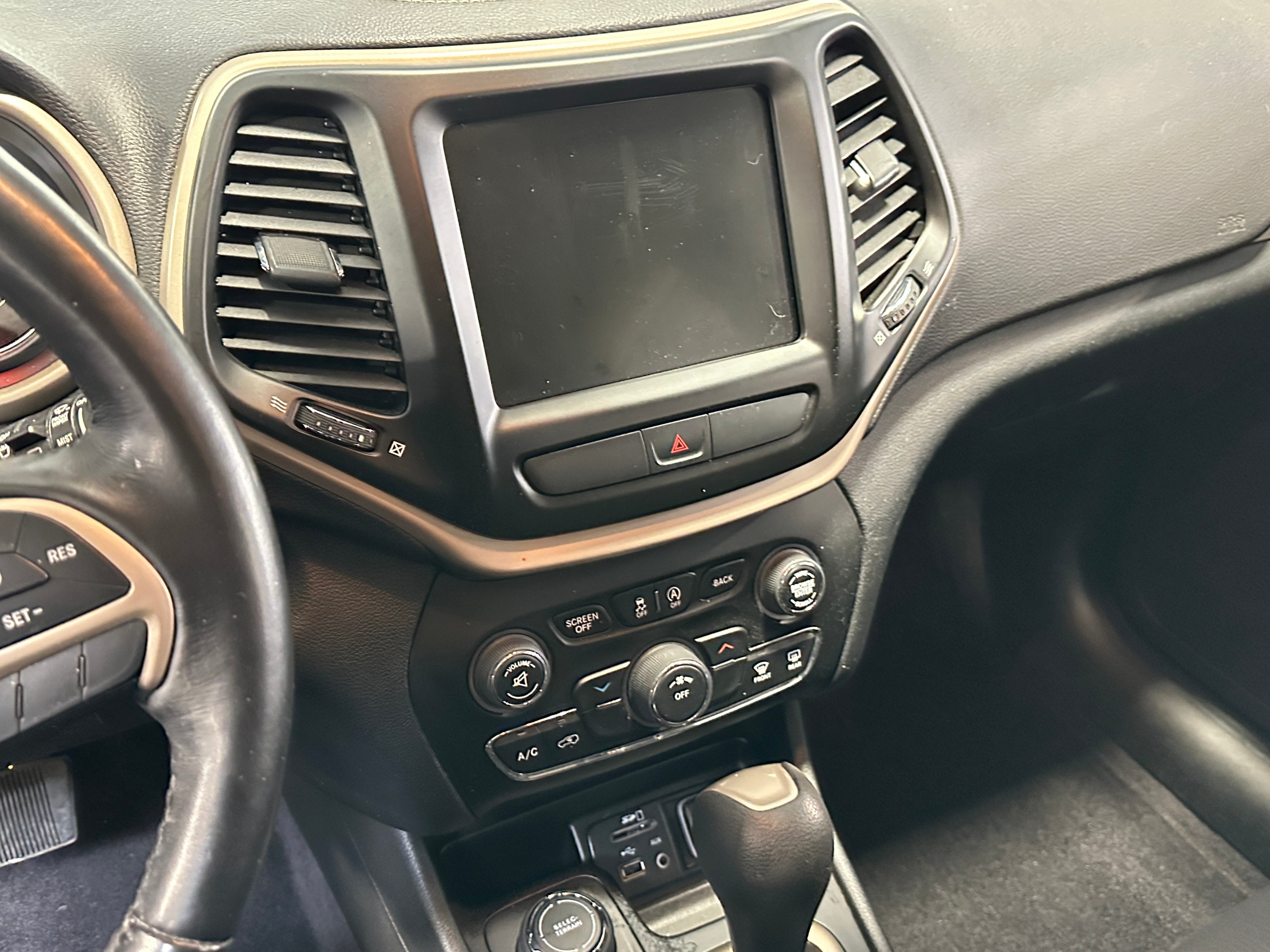 2016 Jeep Cherokee Latitude 4