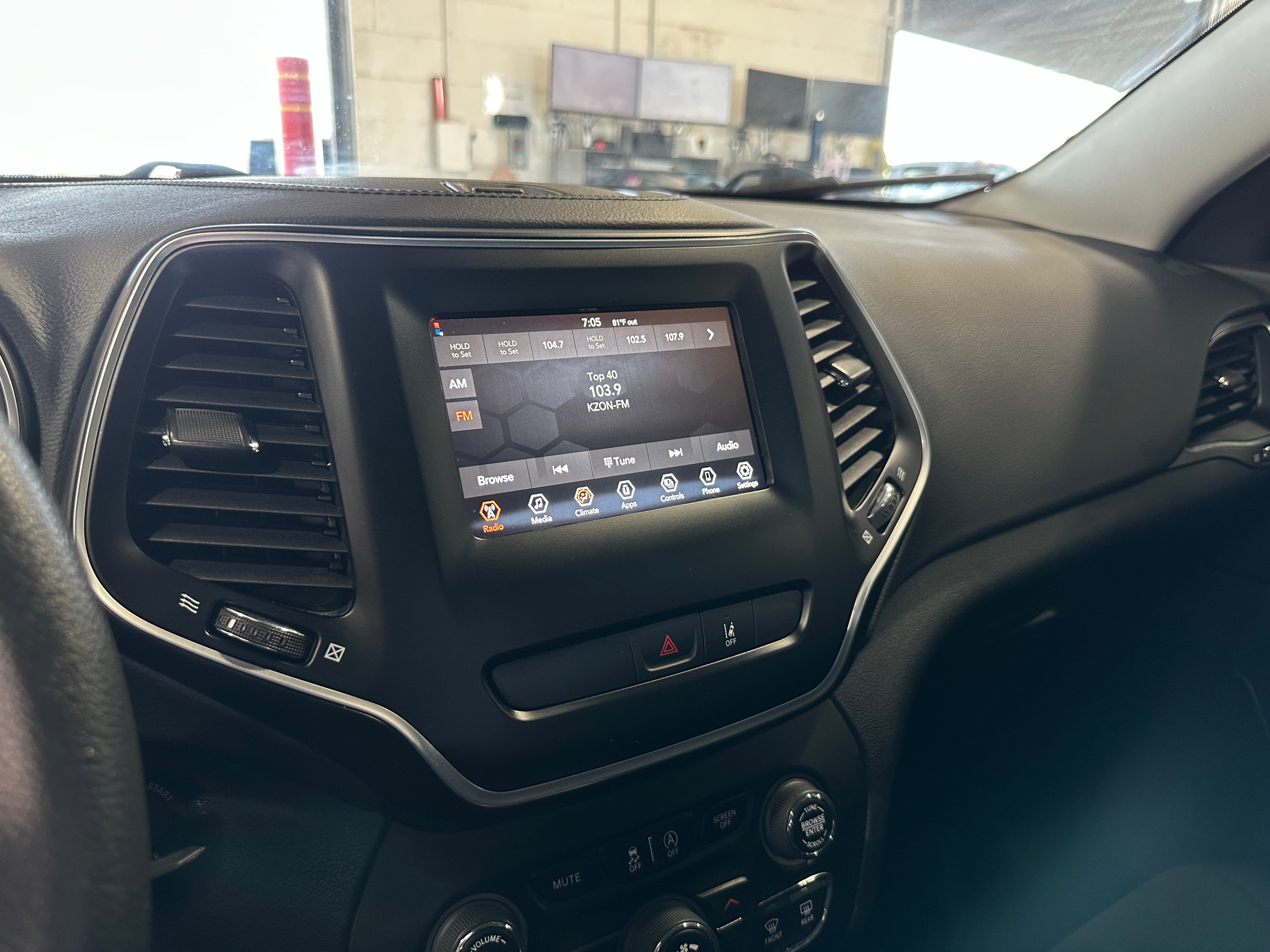 2021 Jeep Cherokee Latitude 4