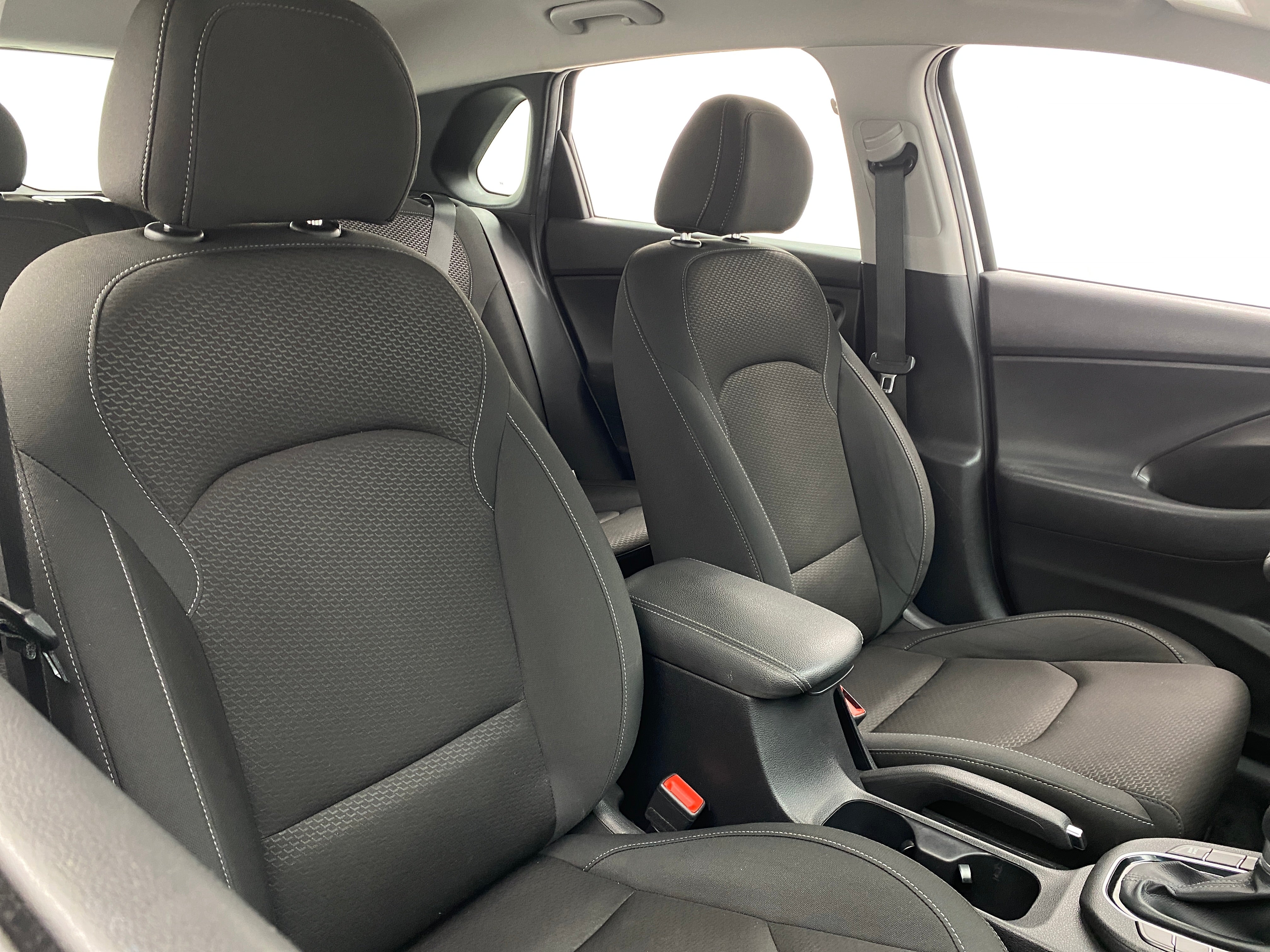 2020 Hyundai Elantra Base 2