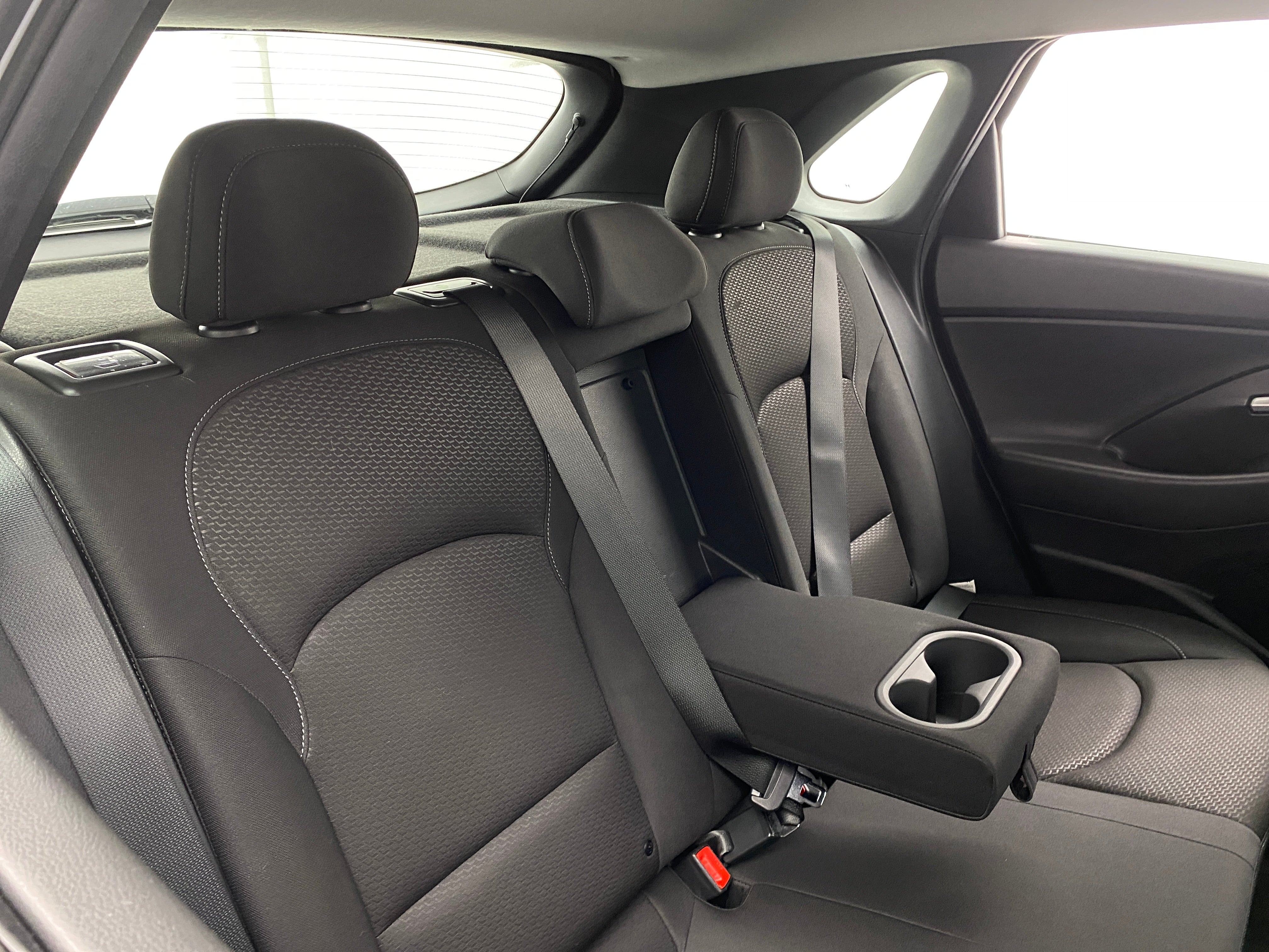 2020 Hyundai Elantra Base 6