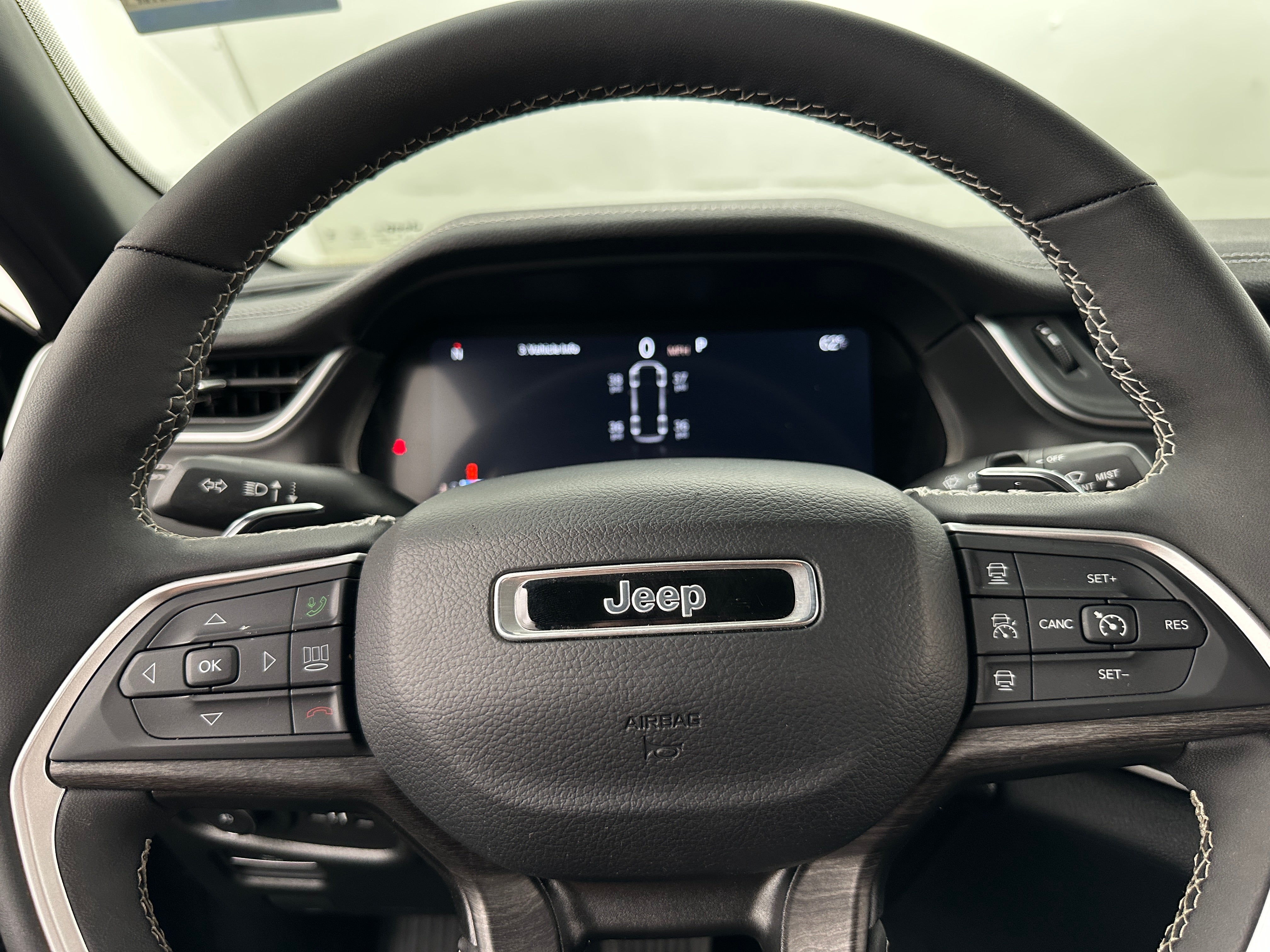2024 Jeep Grand Cherokee L Limited Edition 4