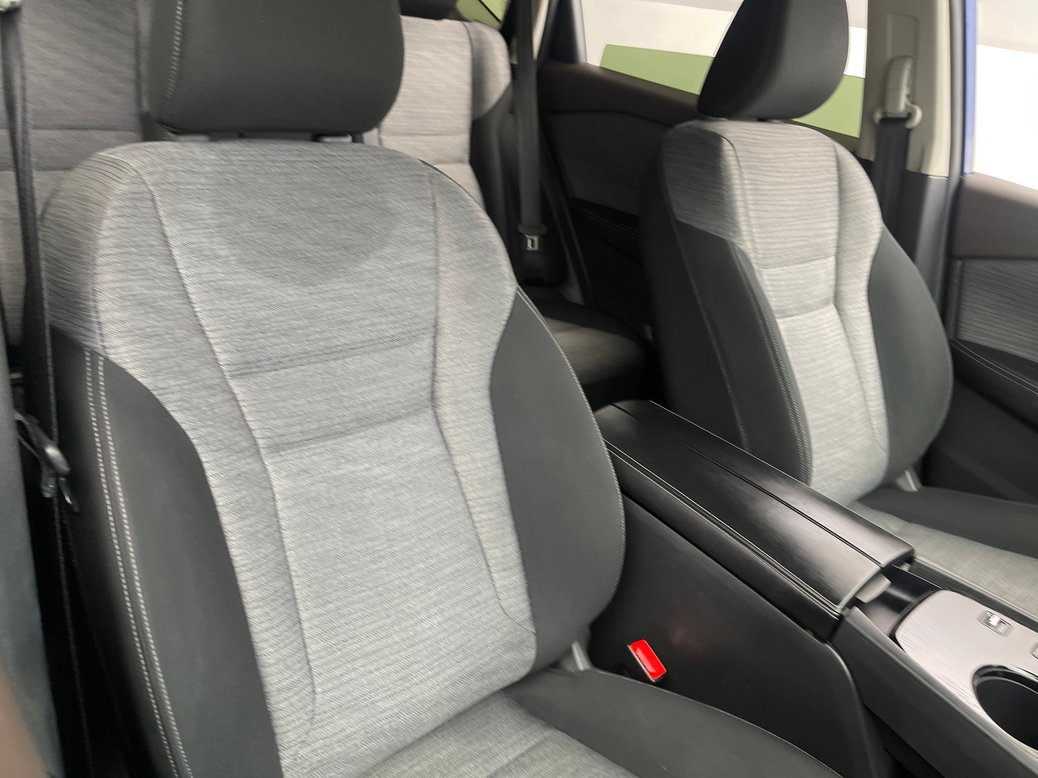 2023 Nissan Rogue SV 2