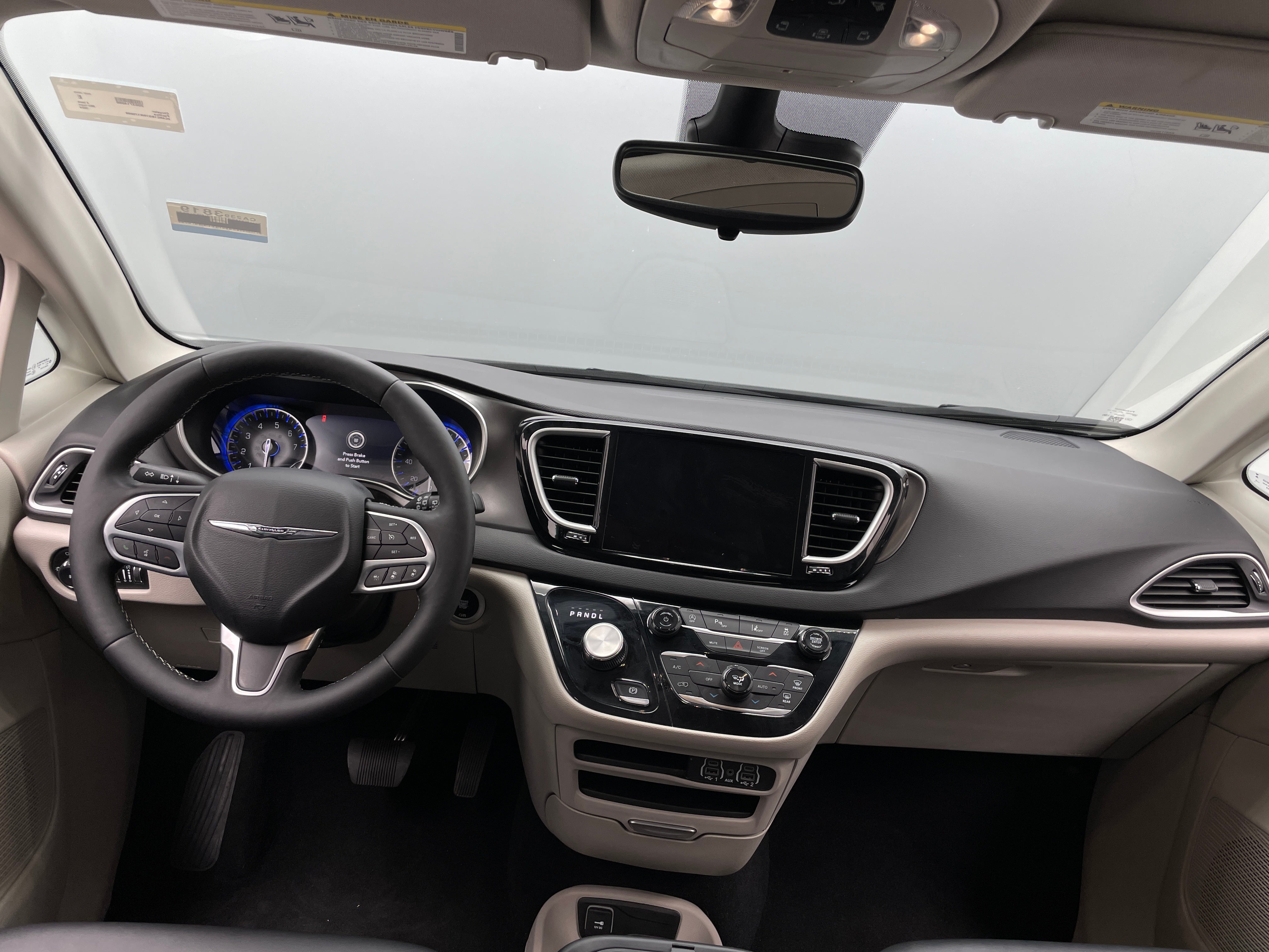 2024 Chrysler Pacifica Touring L 2
