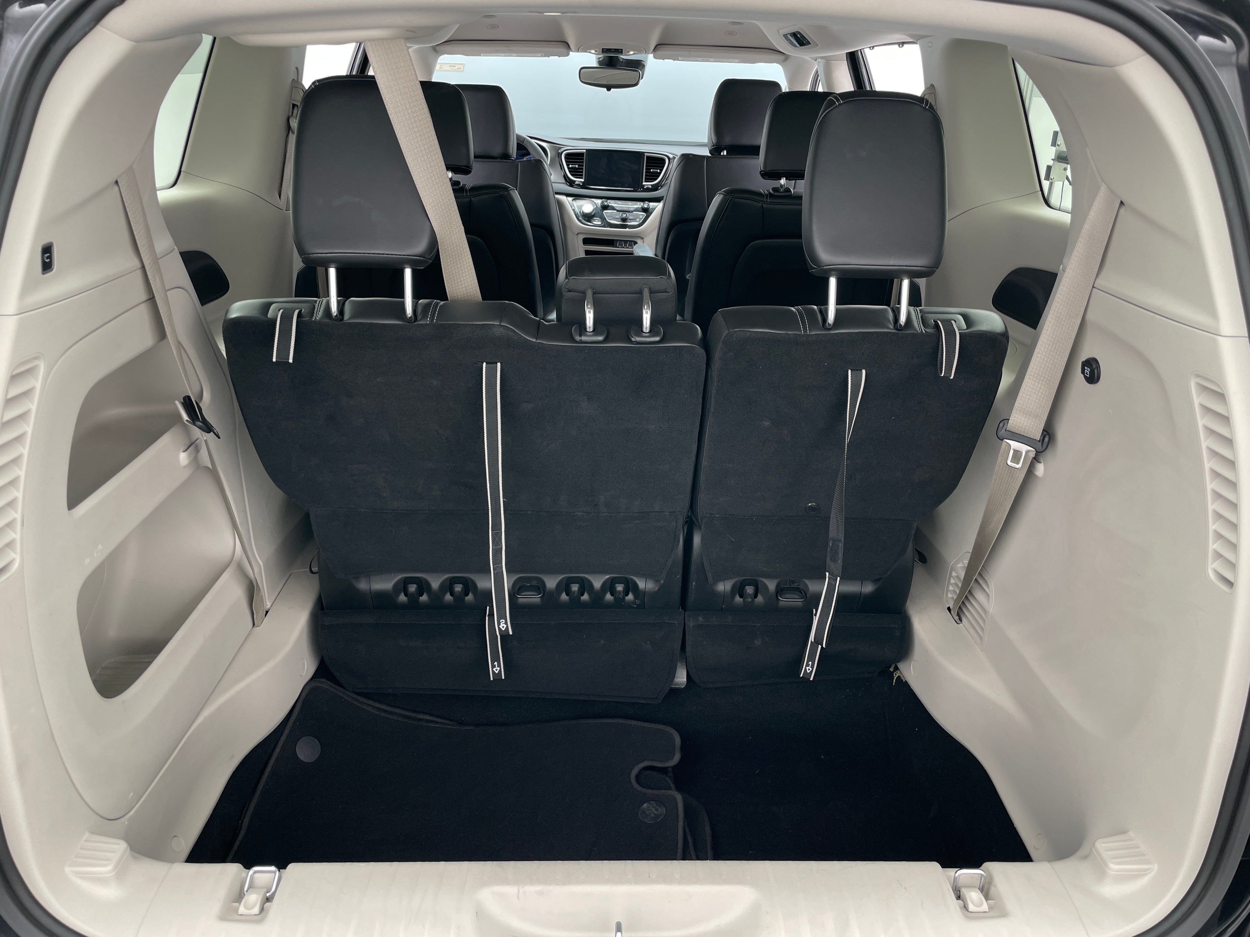 2024 Chrysler Pacifica Touring L 6
