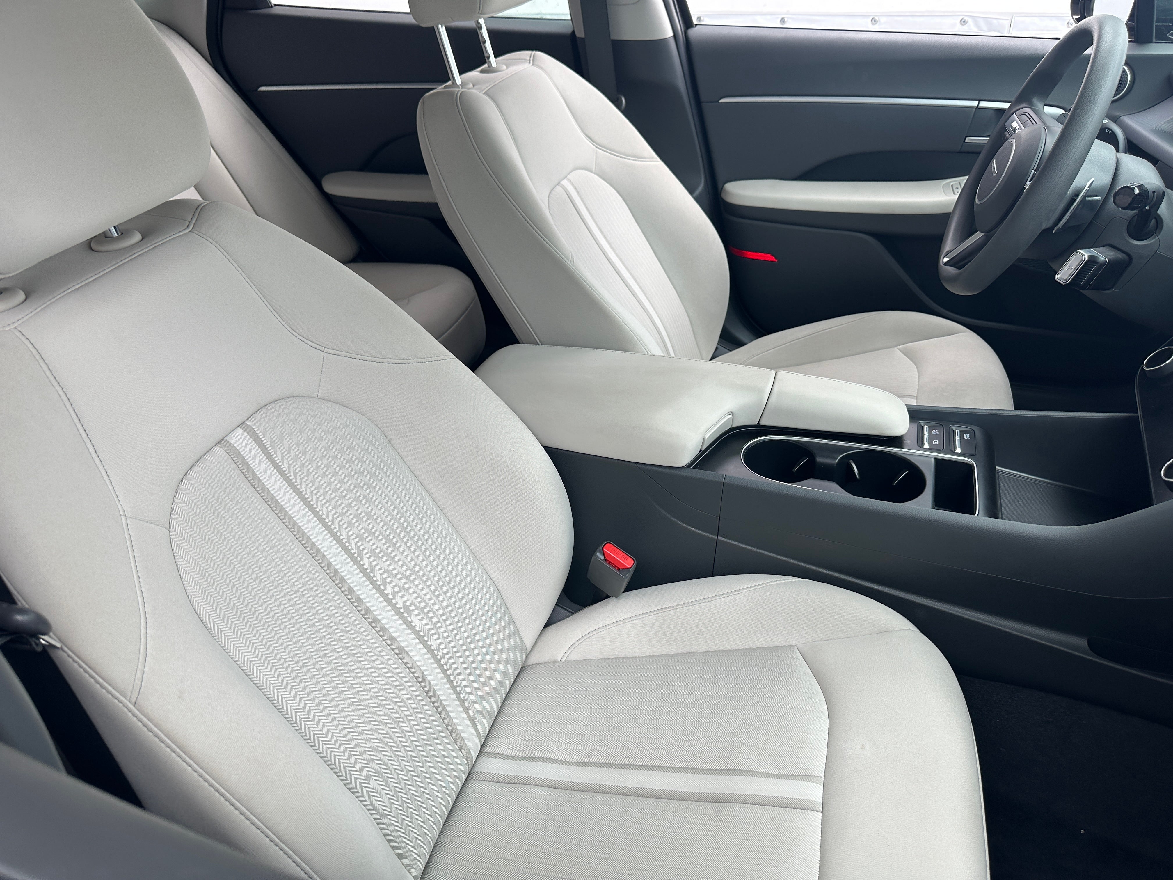2025 Hyundai Sonata SEL 2