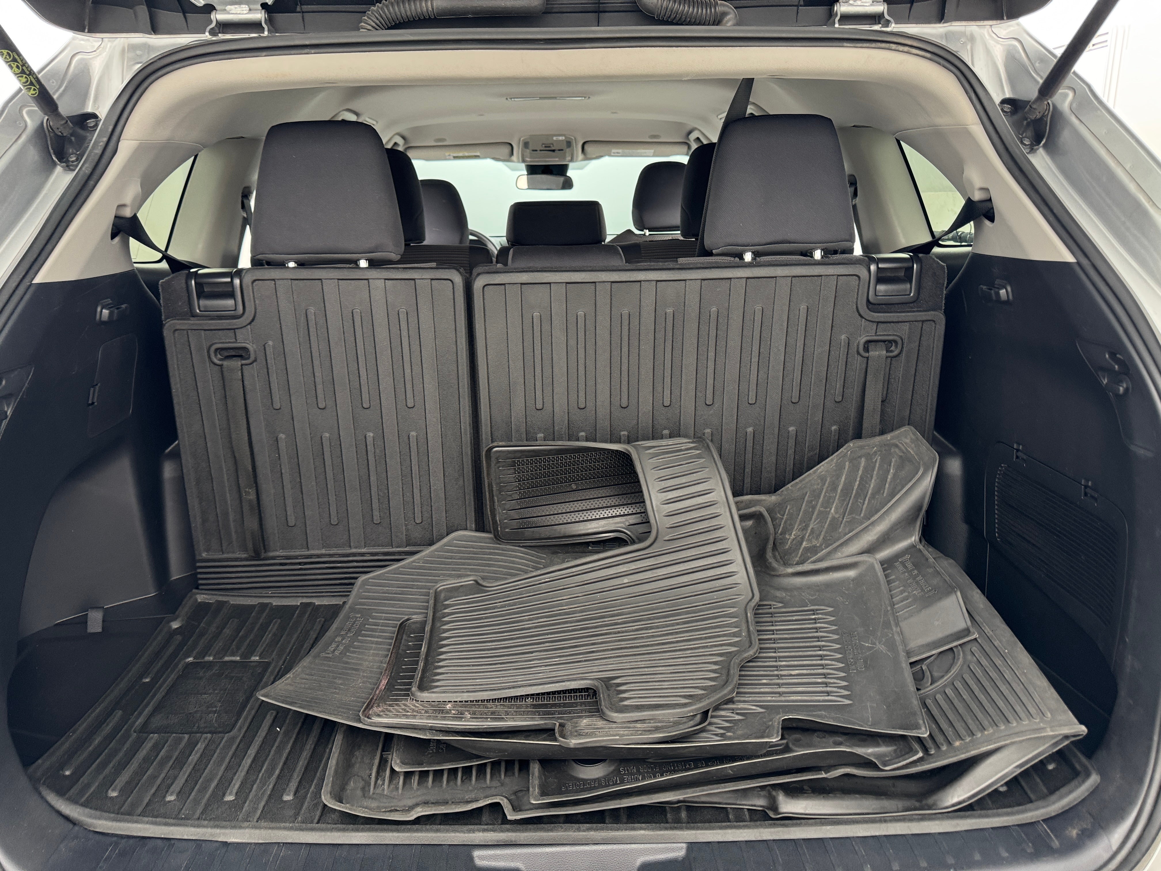 2023 Toyota Highlander L 7