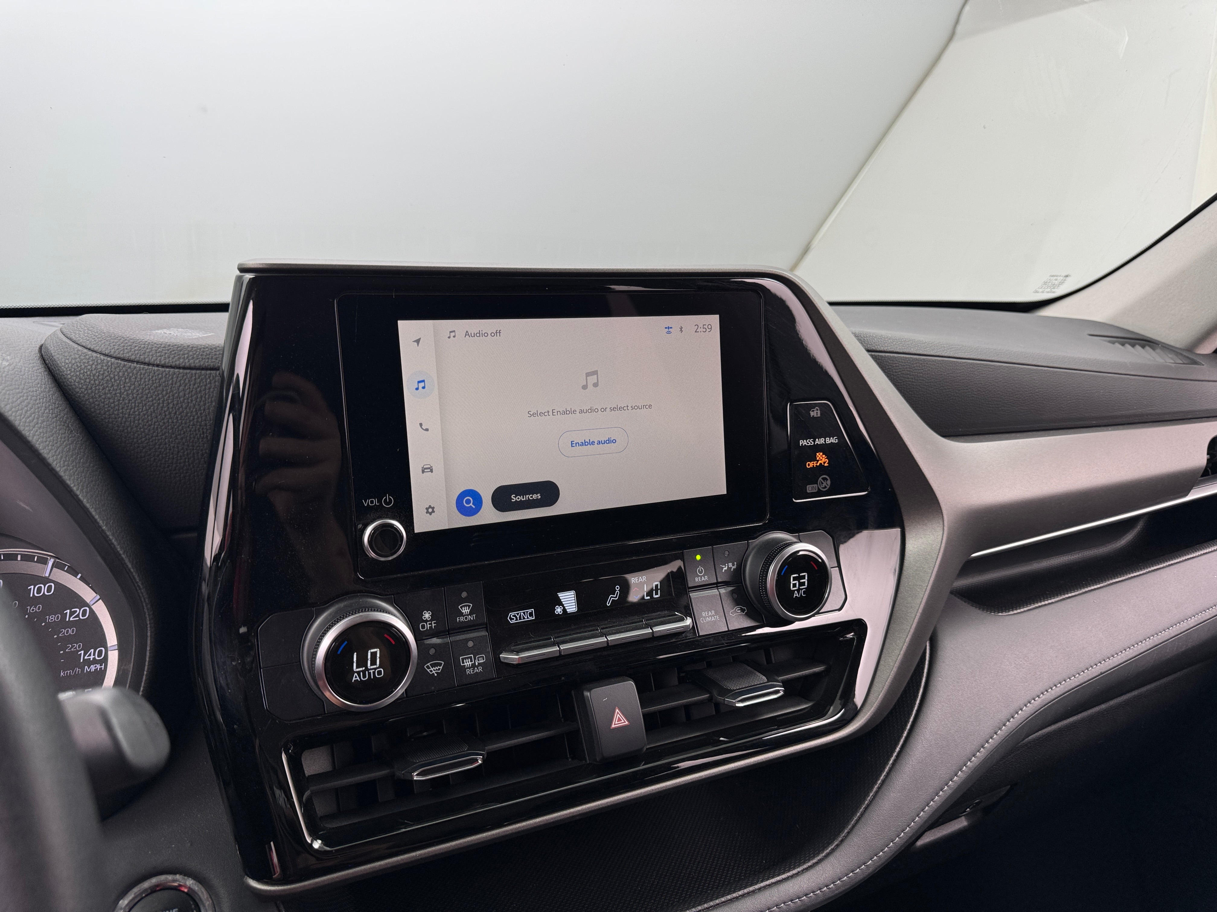 2023 Toyota Highlander L 4