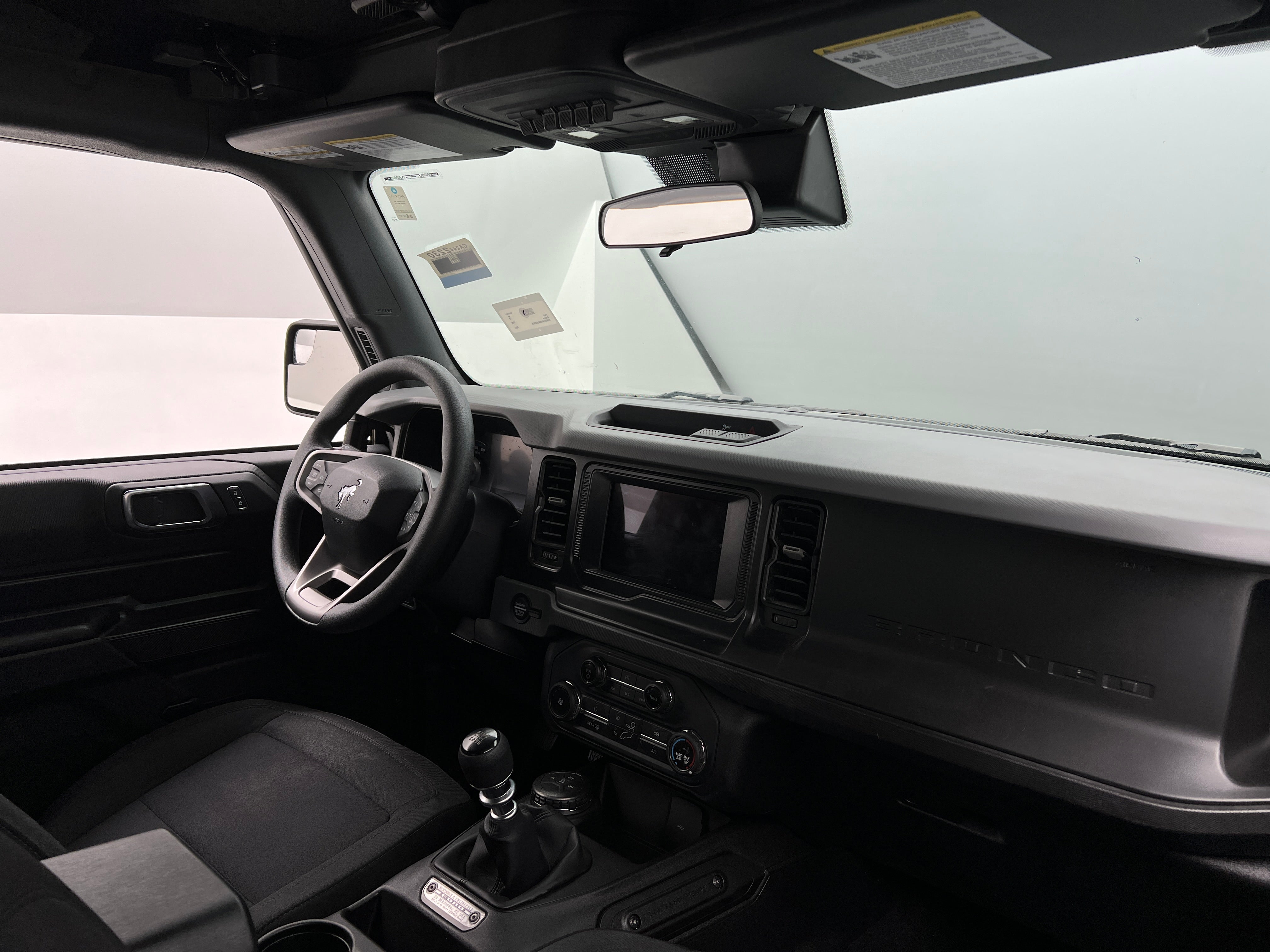 2021 Ford Bronco Base 3