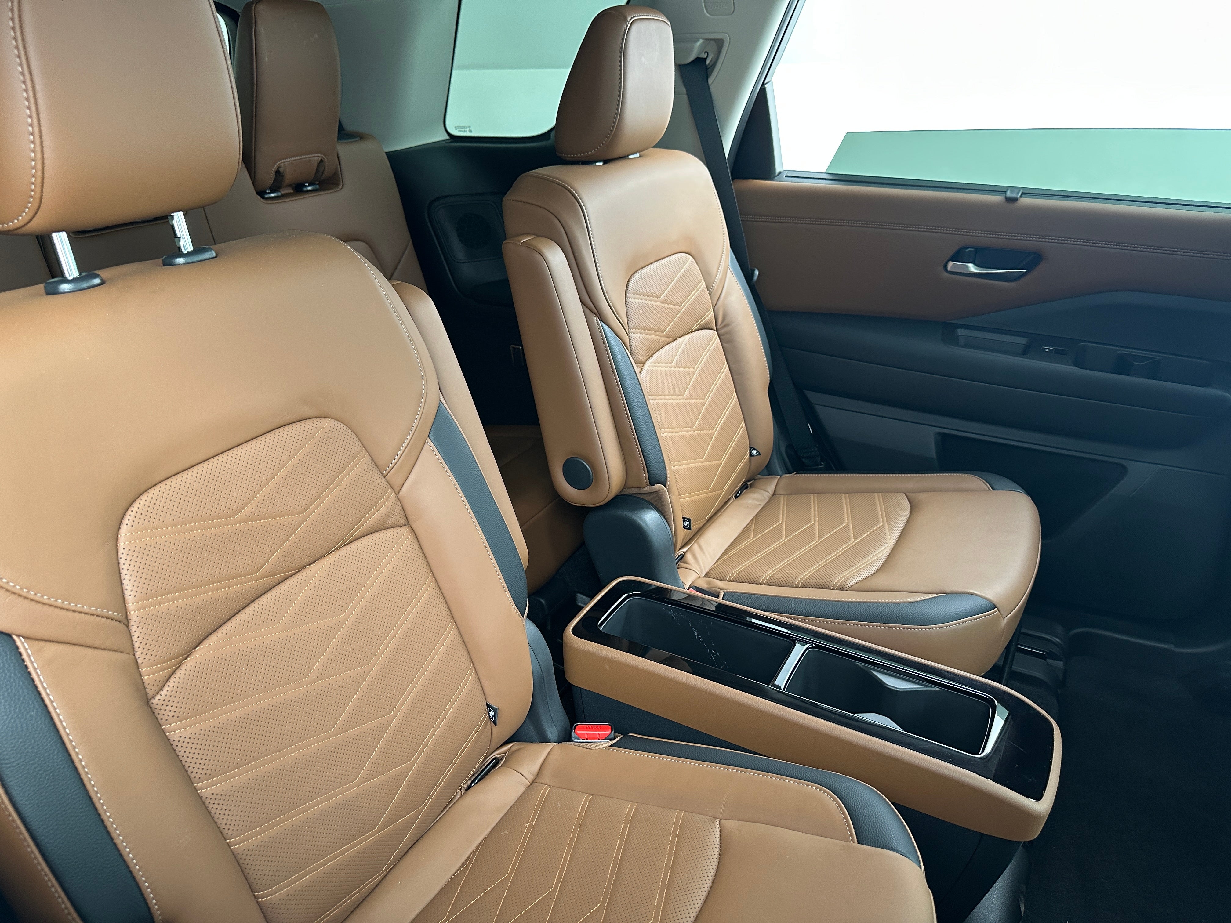 2022 Nissan Pathfinder Platinum 5