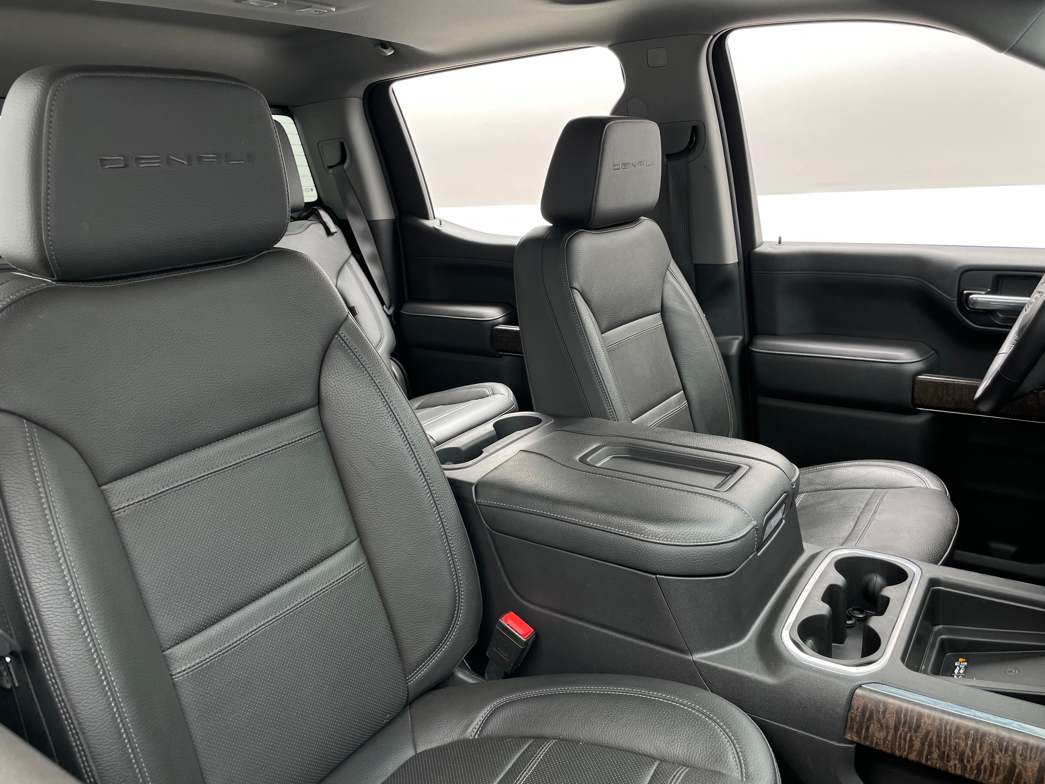 2022 GMC Sierra 1500 Denali 2