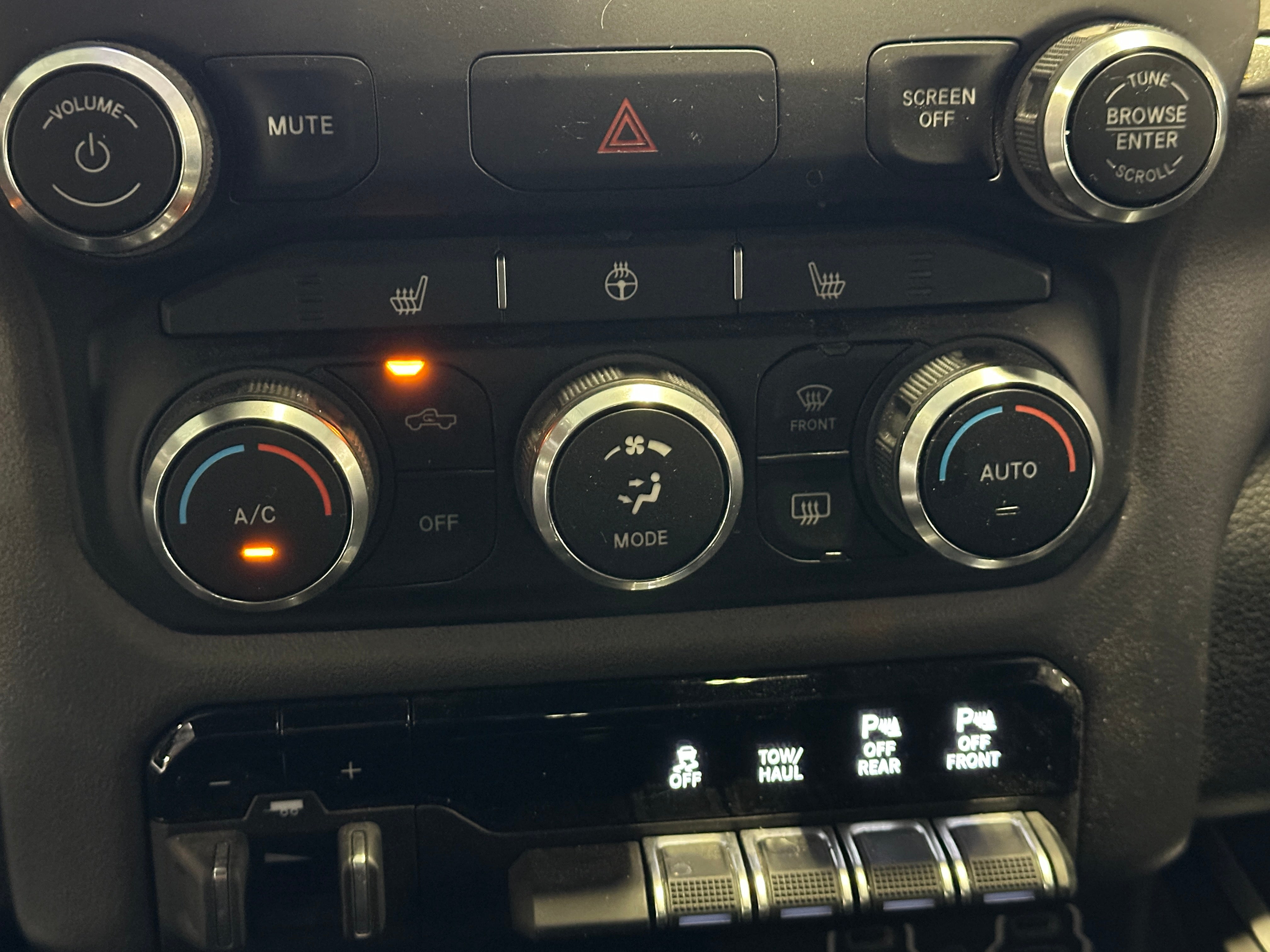 2023 RAM 1500 Big Horn 4