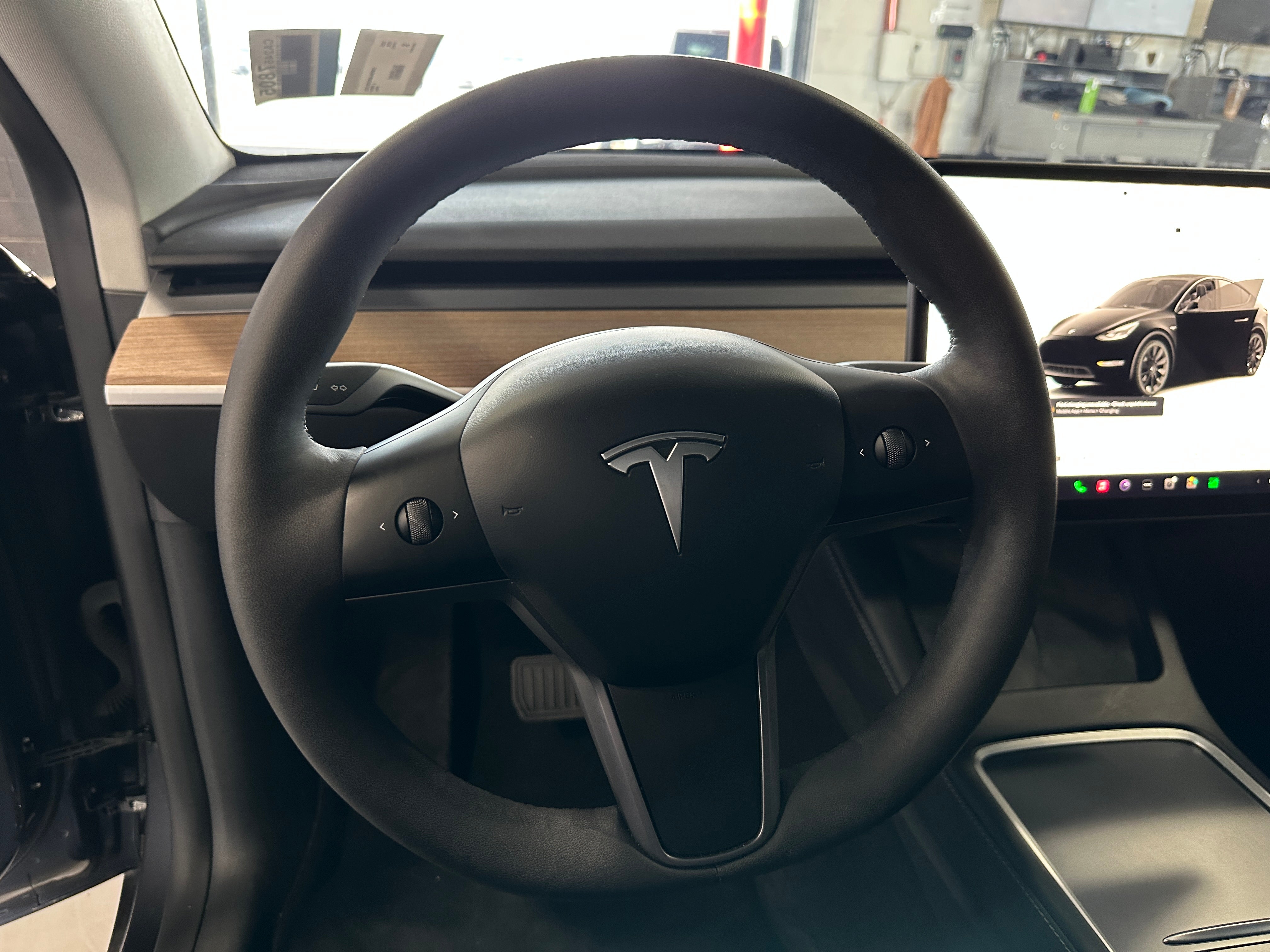 2023 Tesla Model Y Standard Range 4